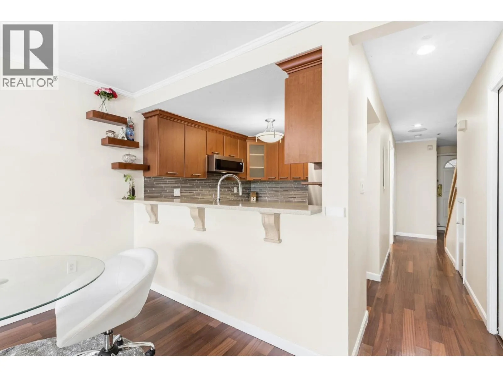 3 2150 SE MARINE DRIVE