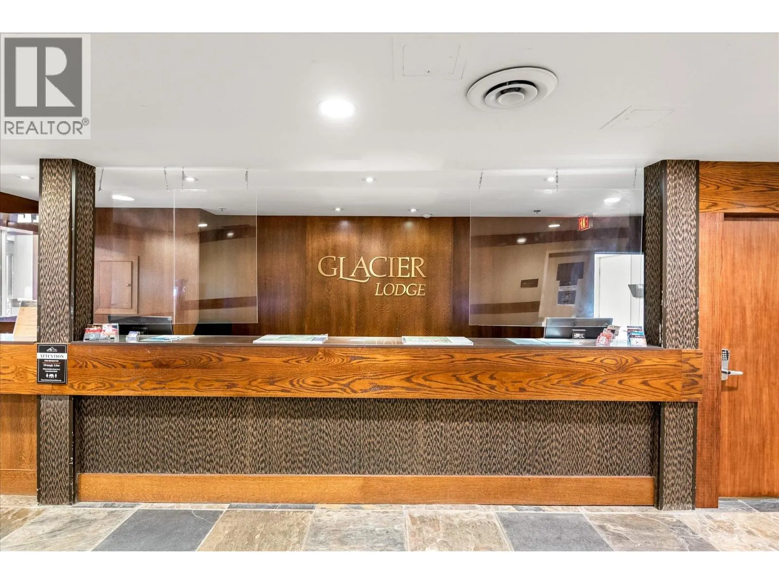 129 4573 CHATEAU BOULEVARD