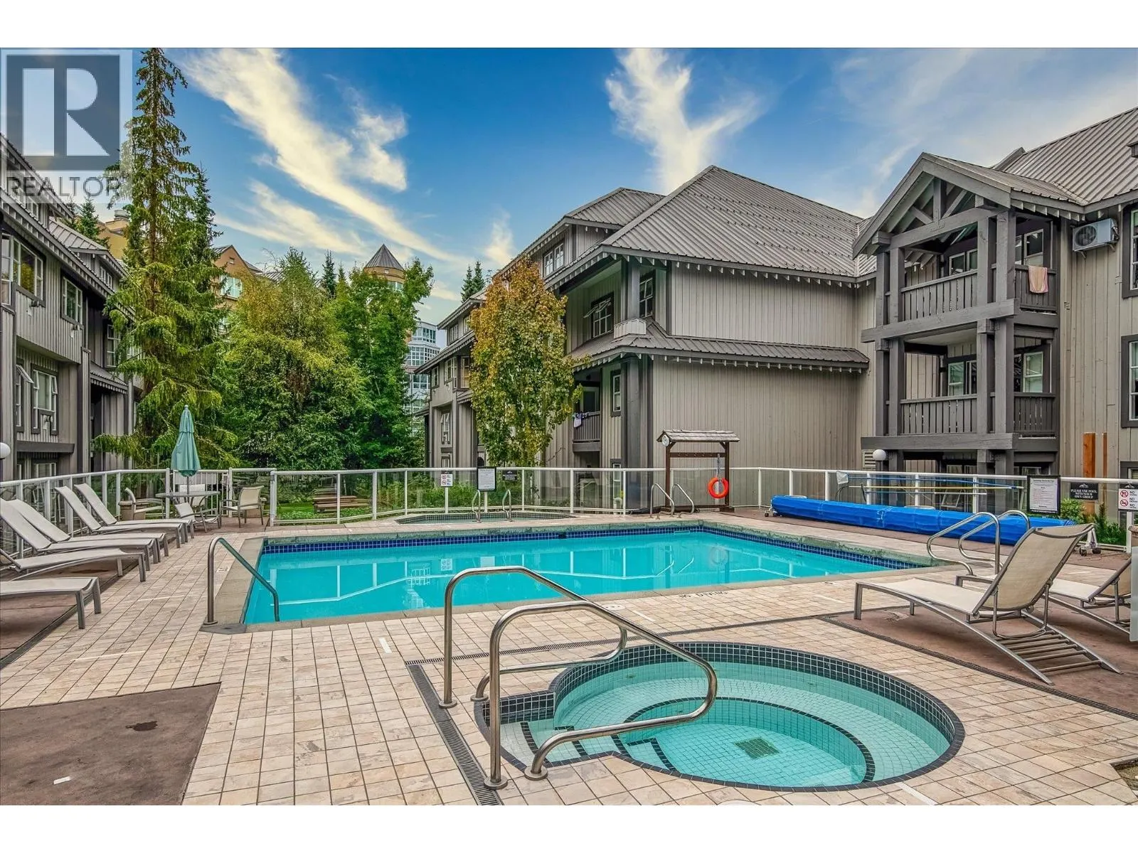 129 4573 CHATEAU BOULEVARD