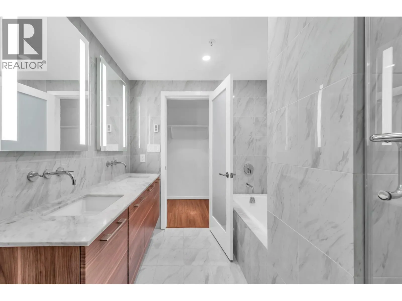 1703 8588 CORNISH STREET