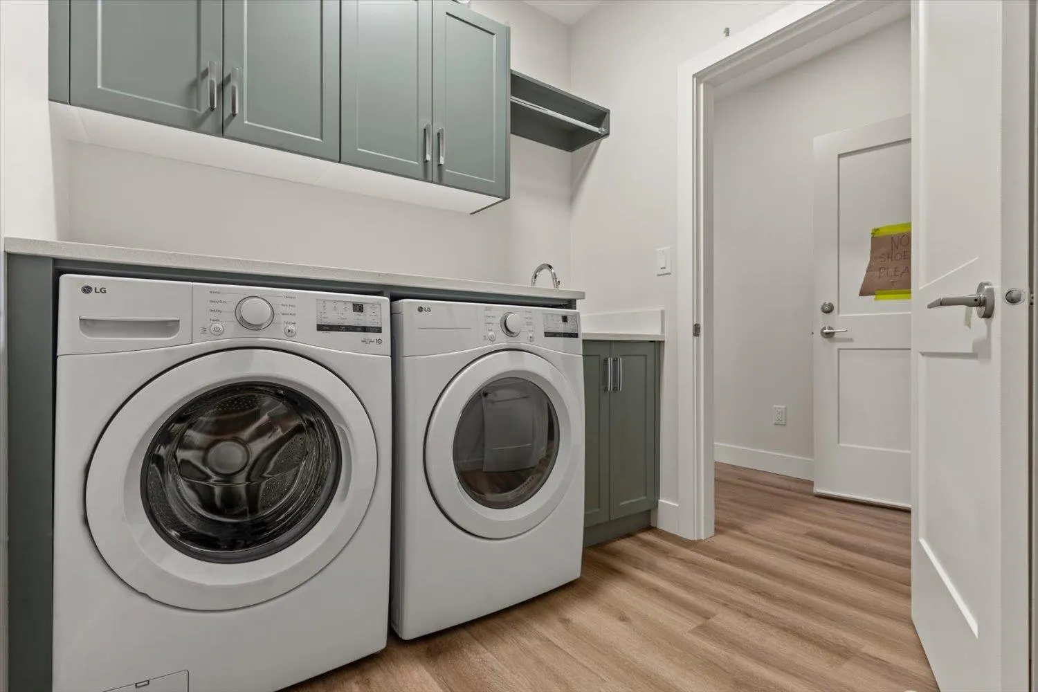 304 210 PARK STREET|Hope