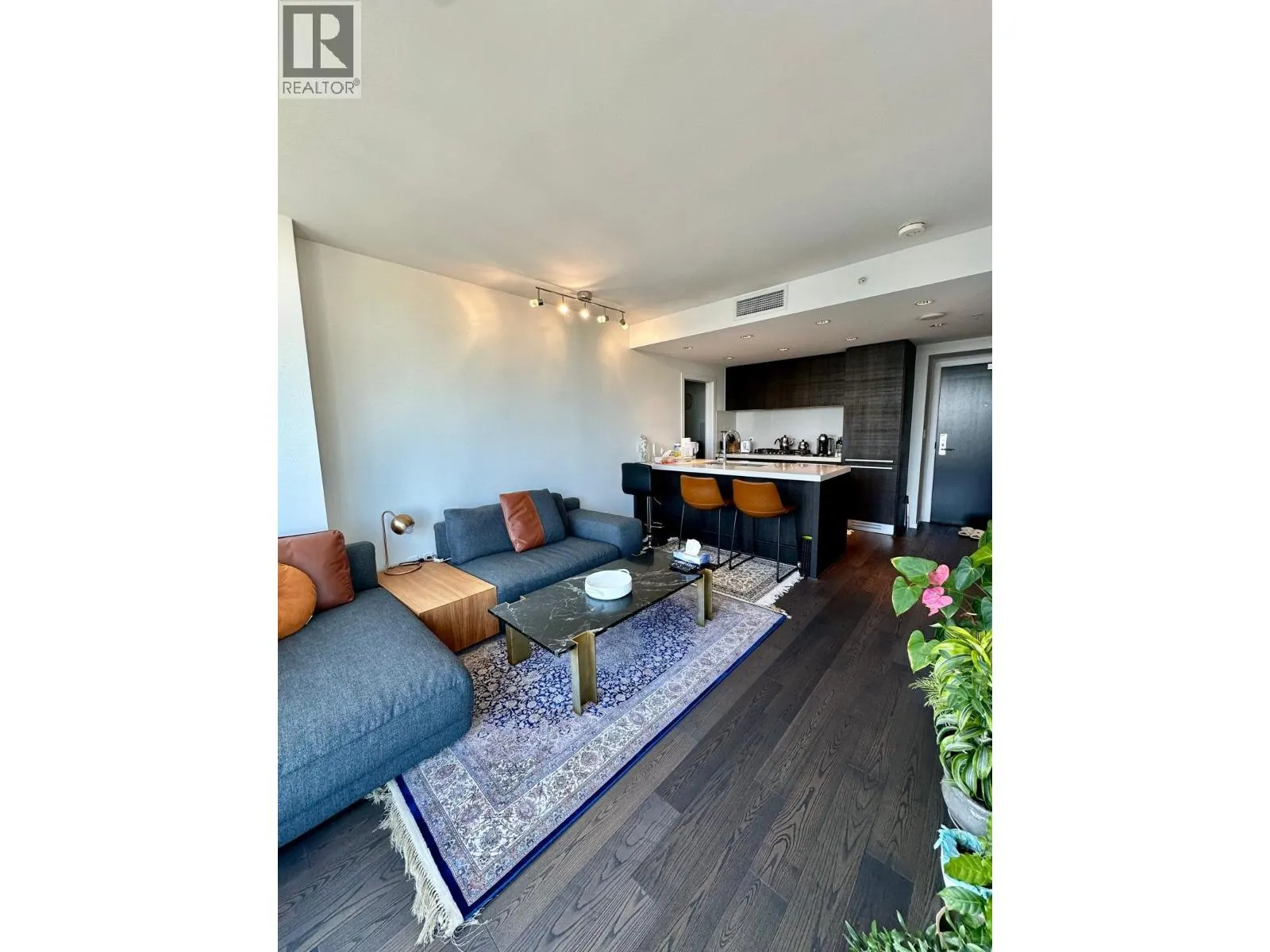 1351 N CONTINENTAL STREET