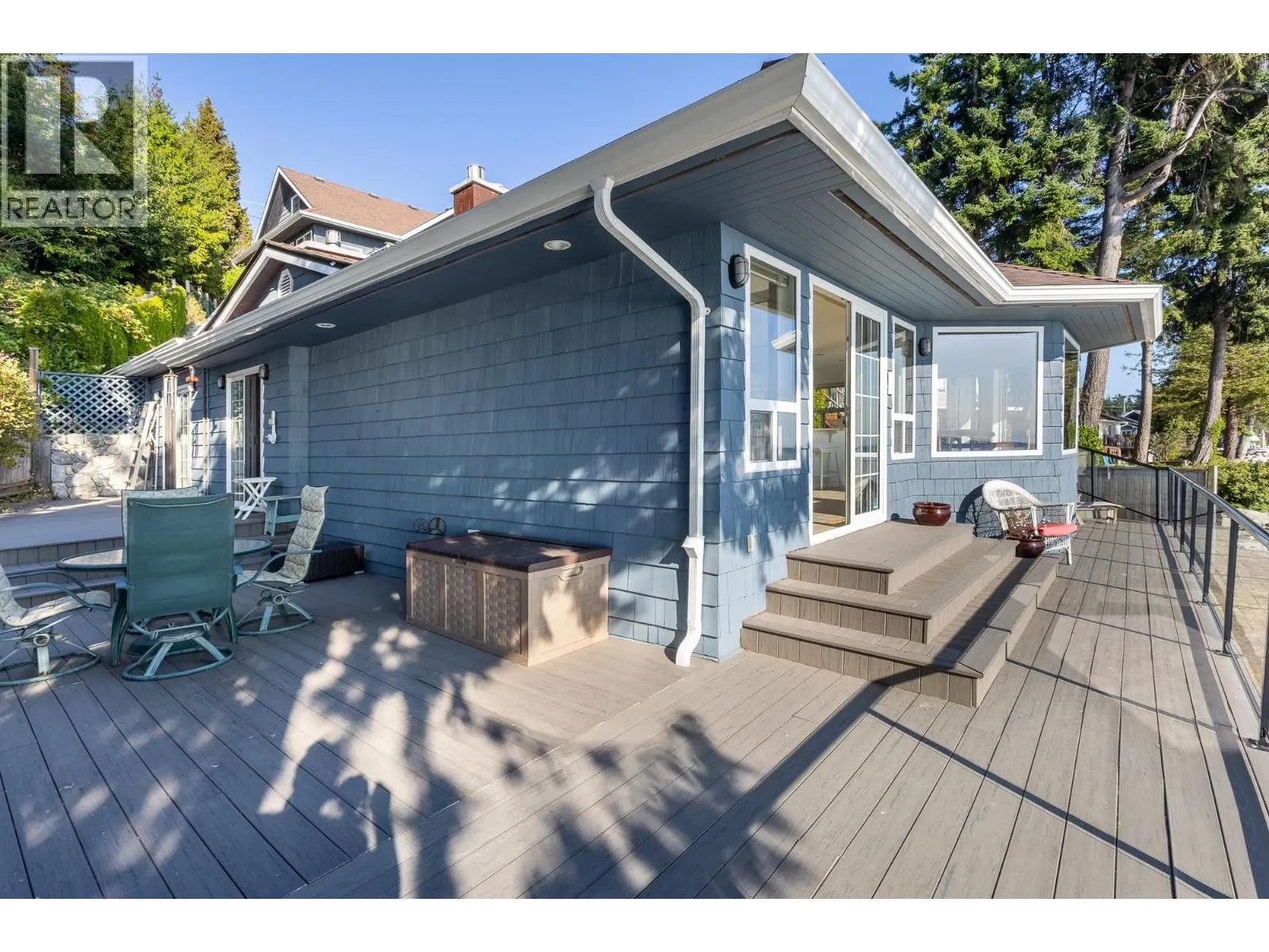 4857 SUNSHINE COAST HIGHWAY