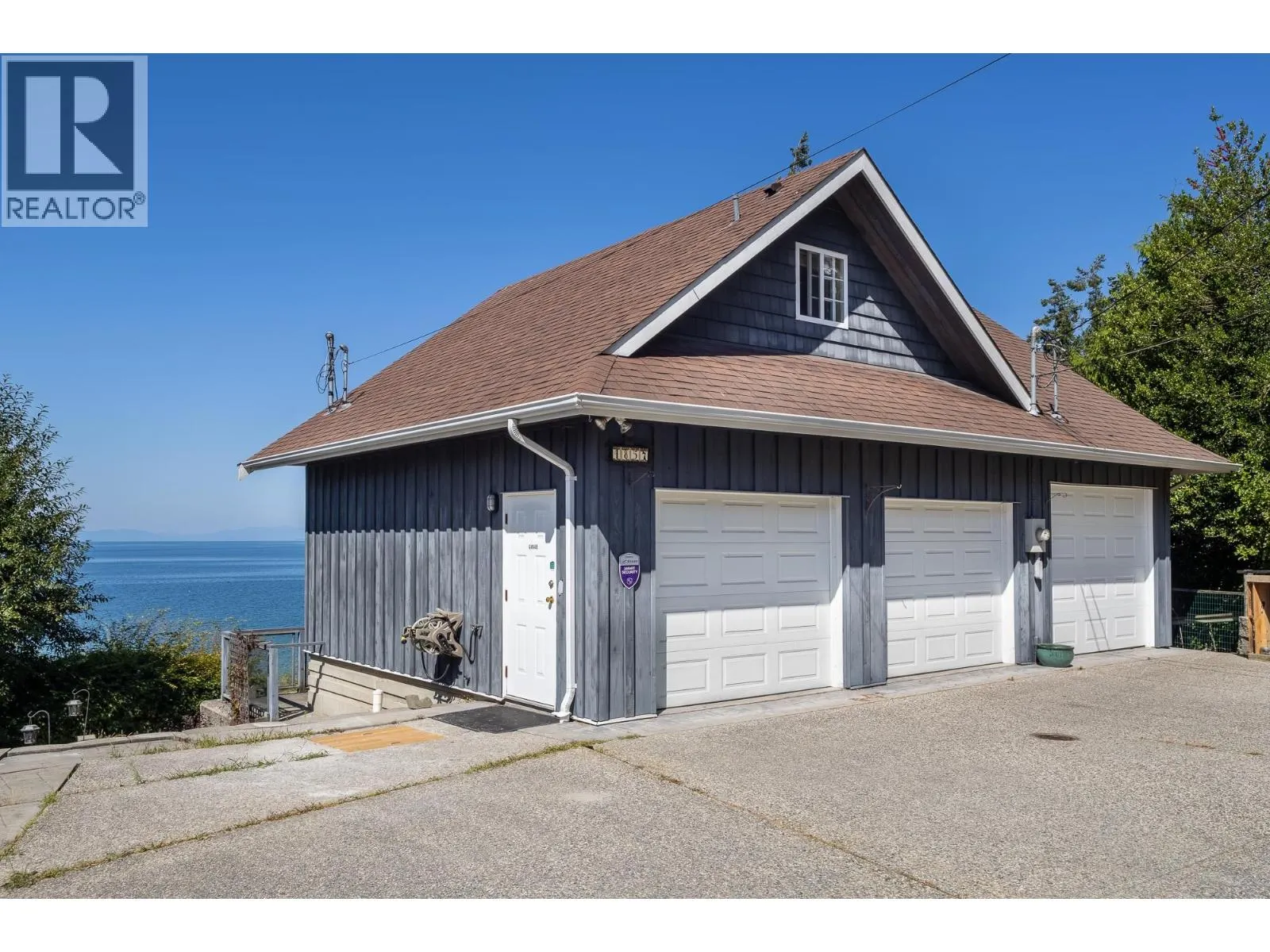 4857 SUNSHINE COAST HIGHWAY