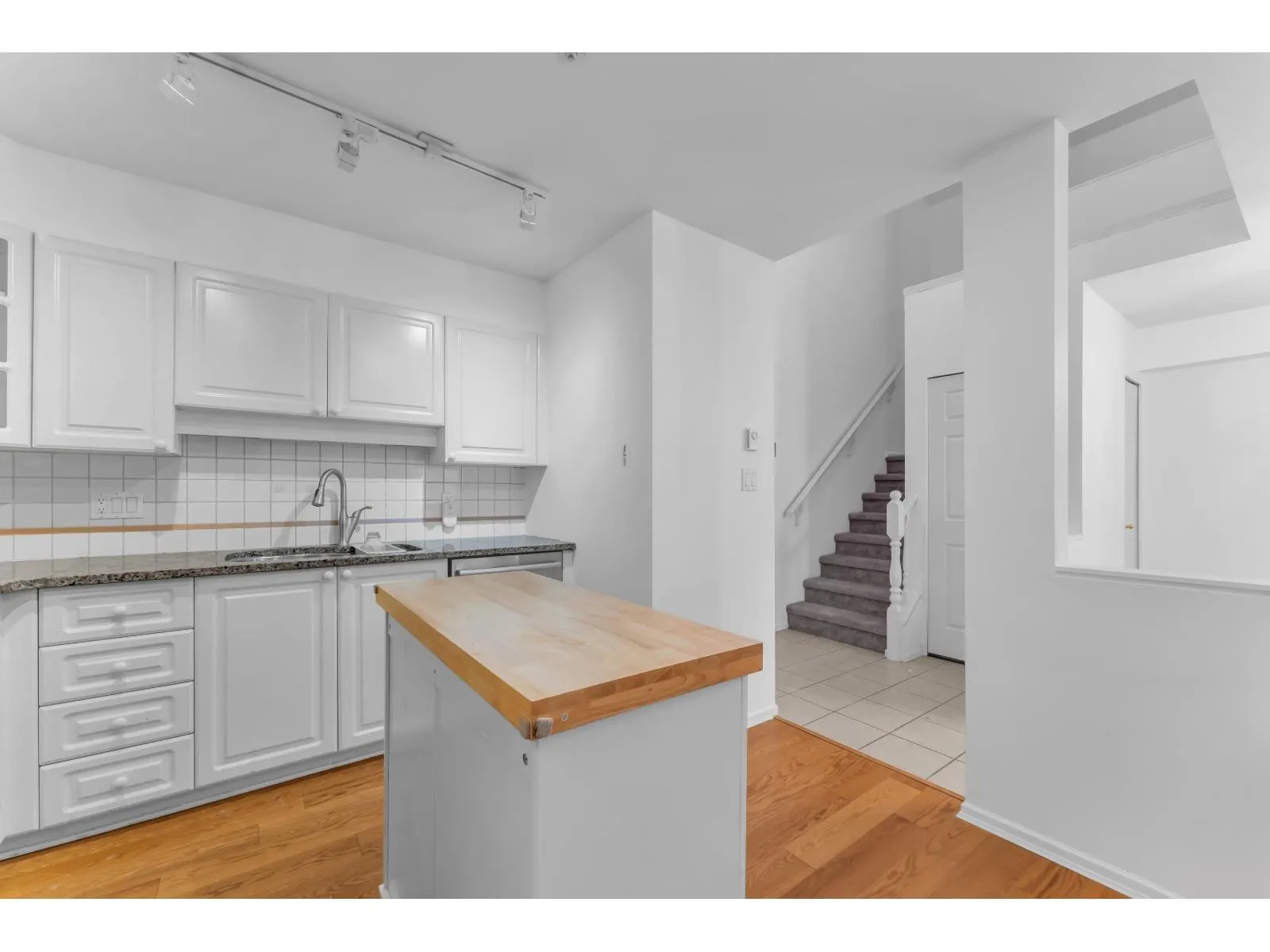 507 1575 BEST STREET