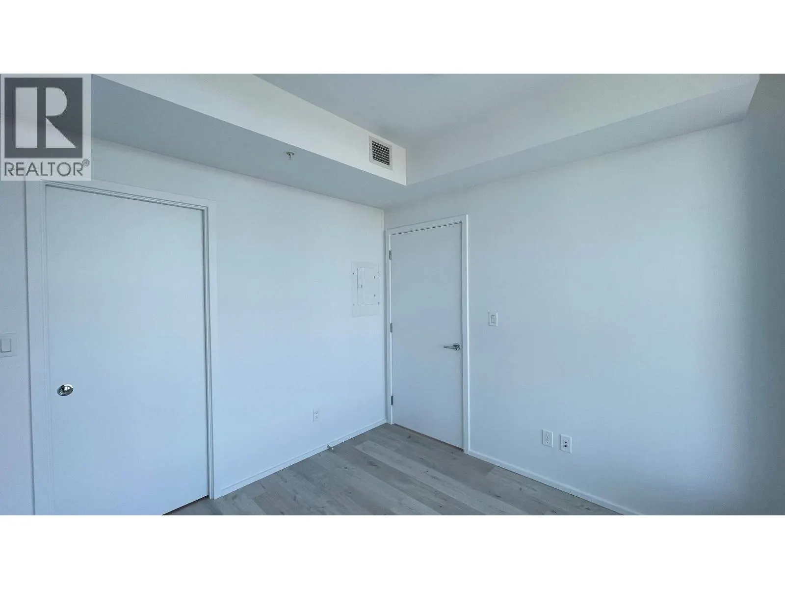 3833 EVERGREEN PLACE