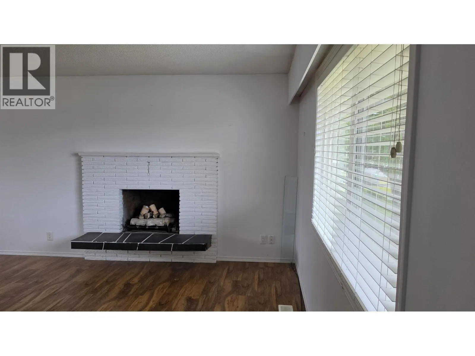 4122 RAINBOW DRIVE