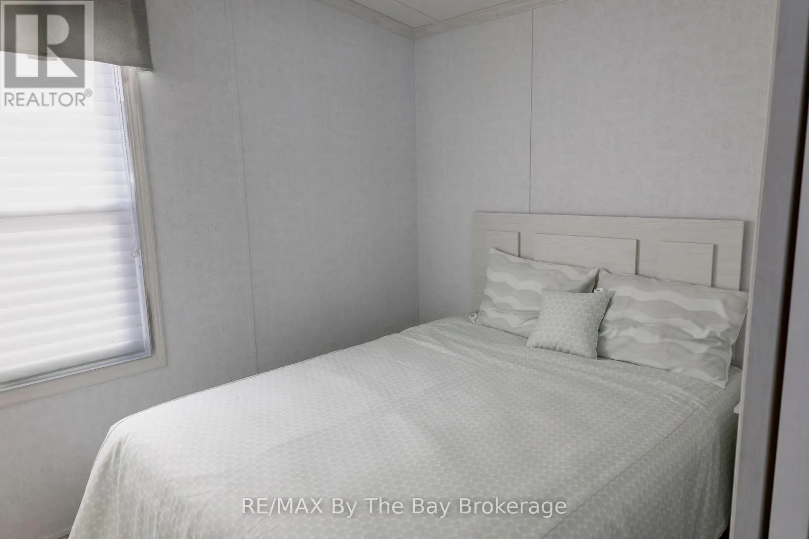 49 - 3282 OGDENS BEACH ROAD, #49