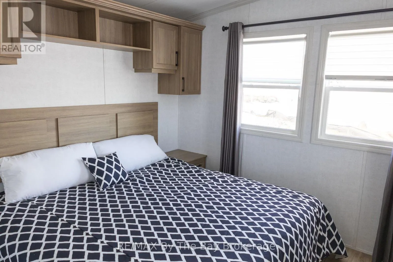 44 - 3282 OGDENS BEACH ROAD, #44