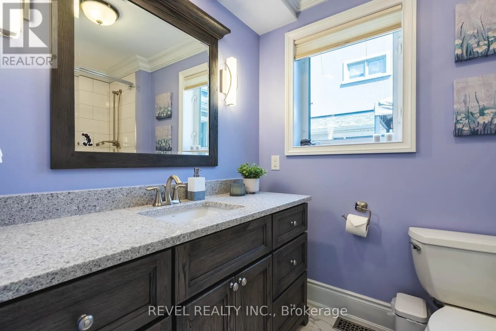 183 LAKESHORE ROAD W