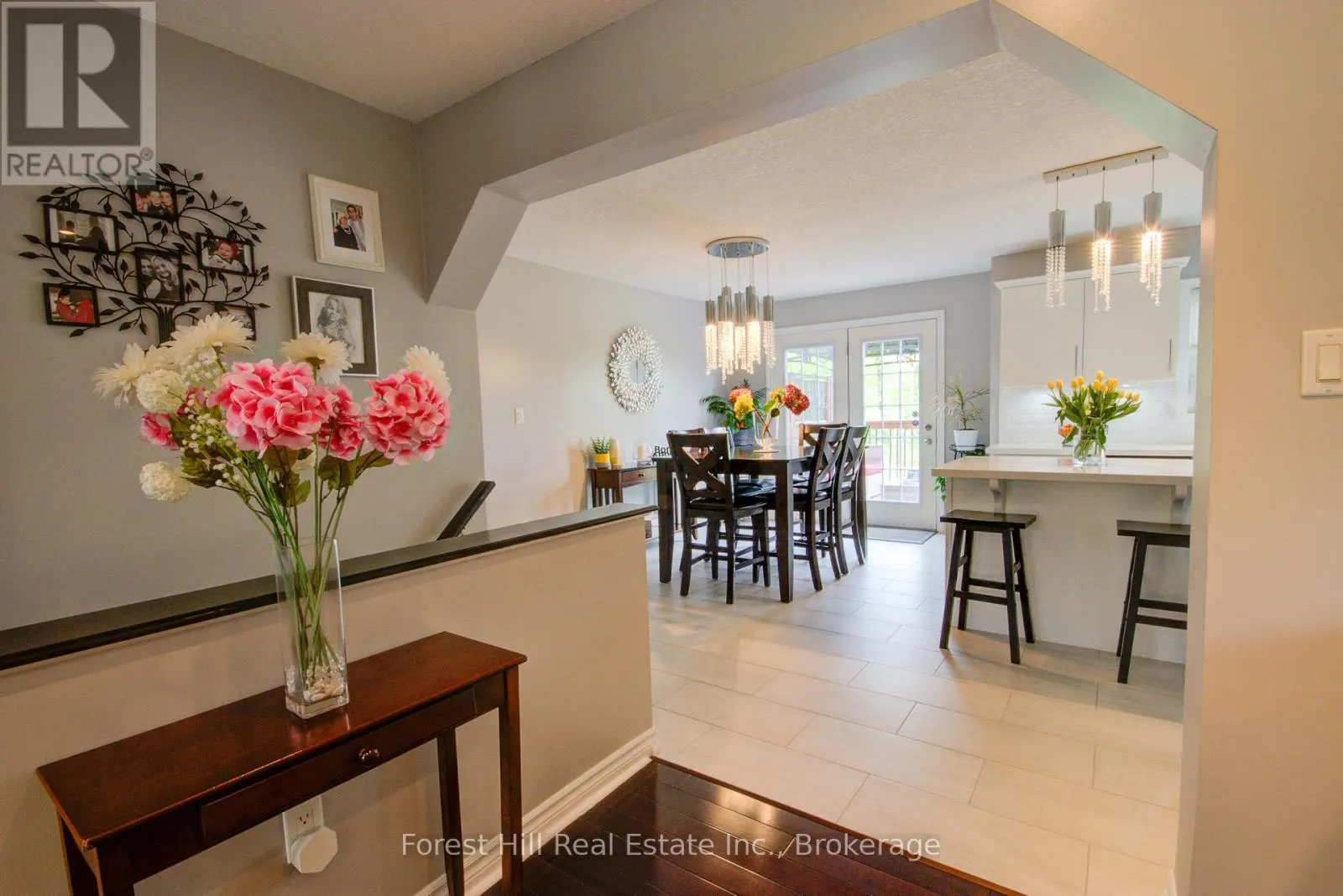 27 GREENGABLES DRIVE