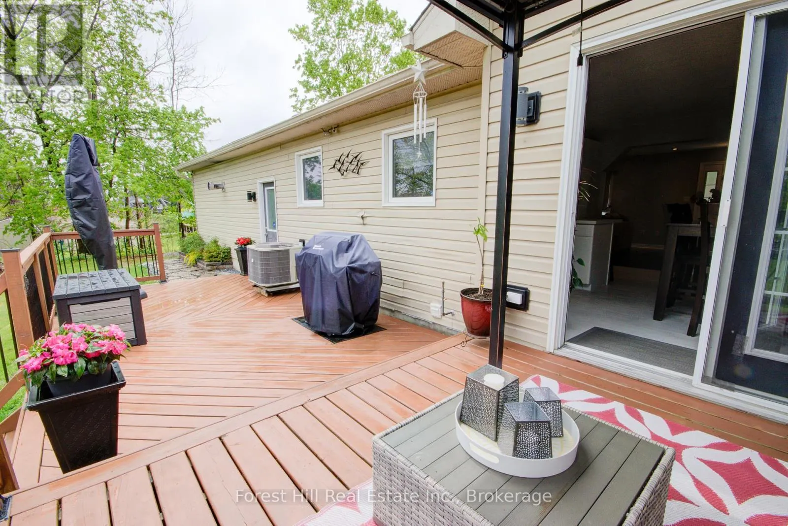 27 GREENGABLES DRIVE