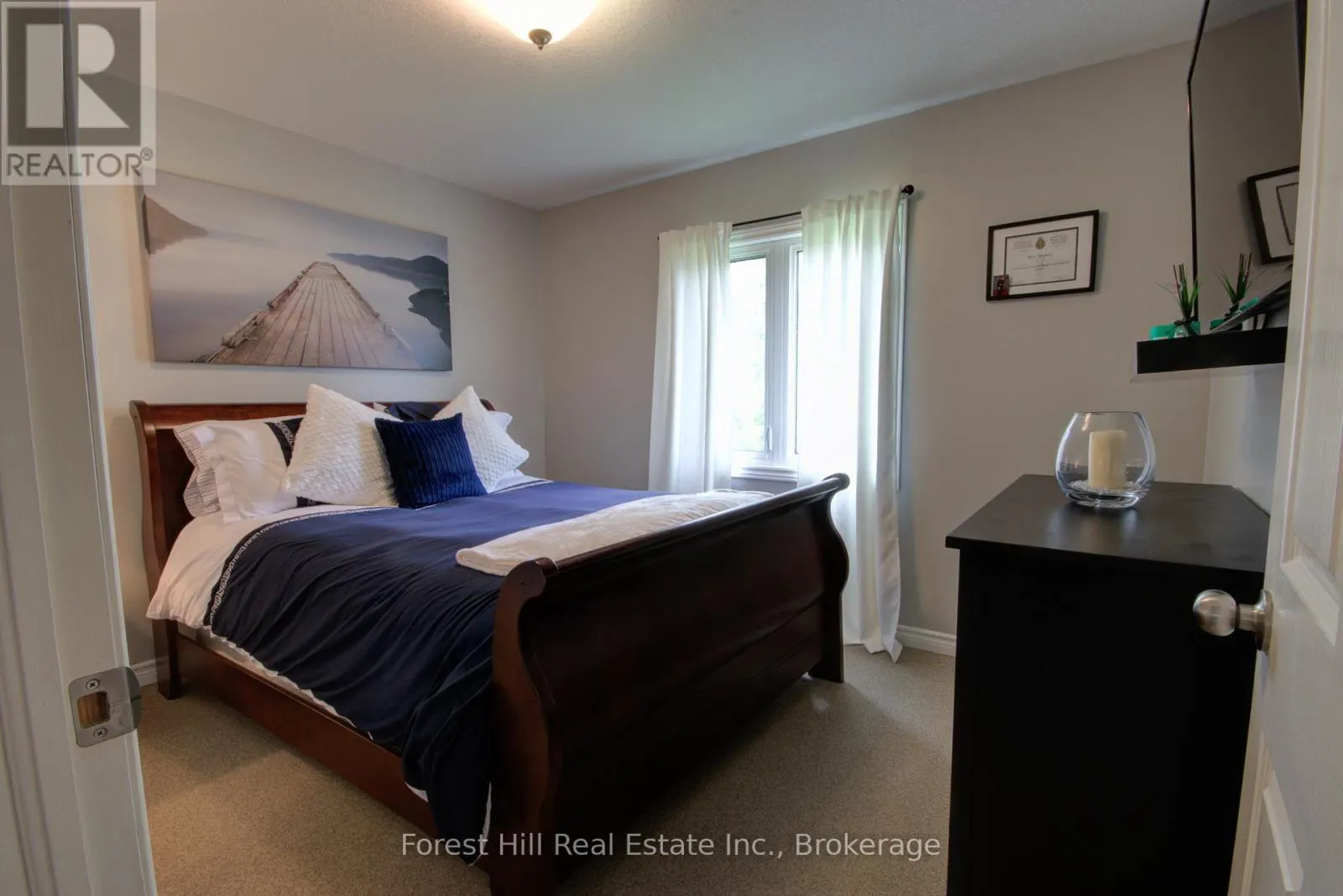 27 GREENGABLES DRIVE