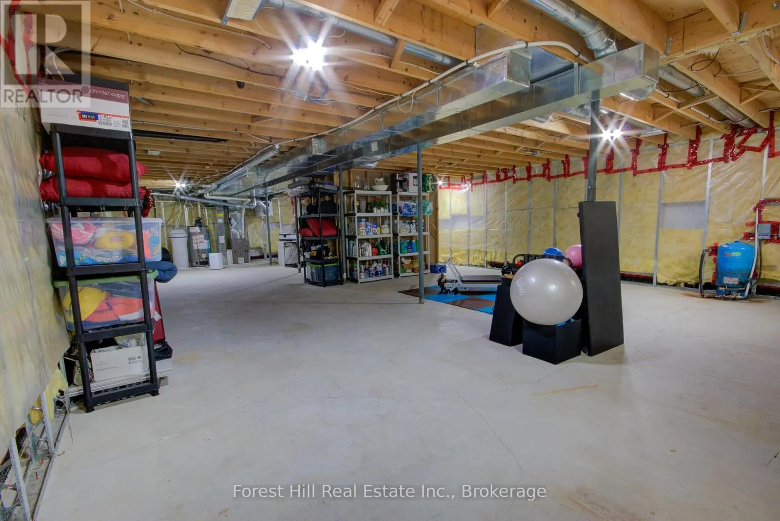 27 GREENGABLES DRIVE