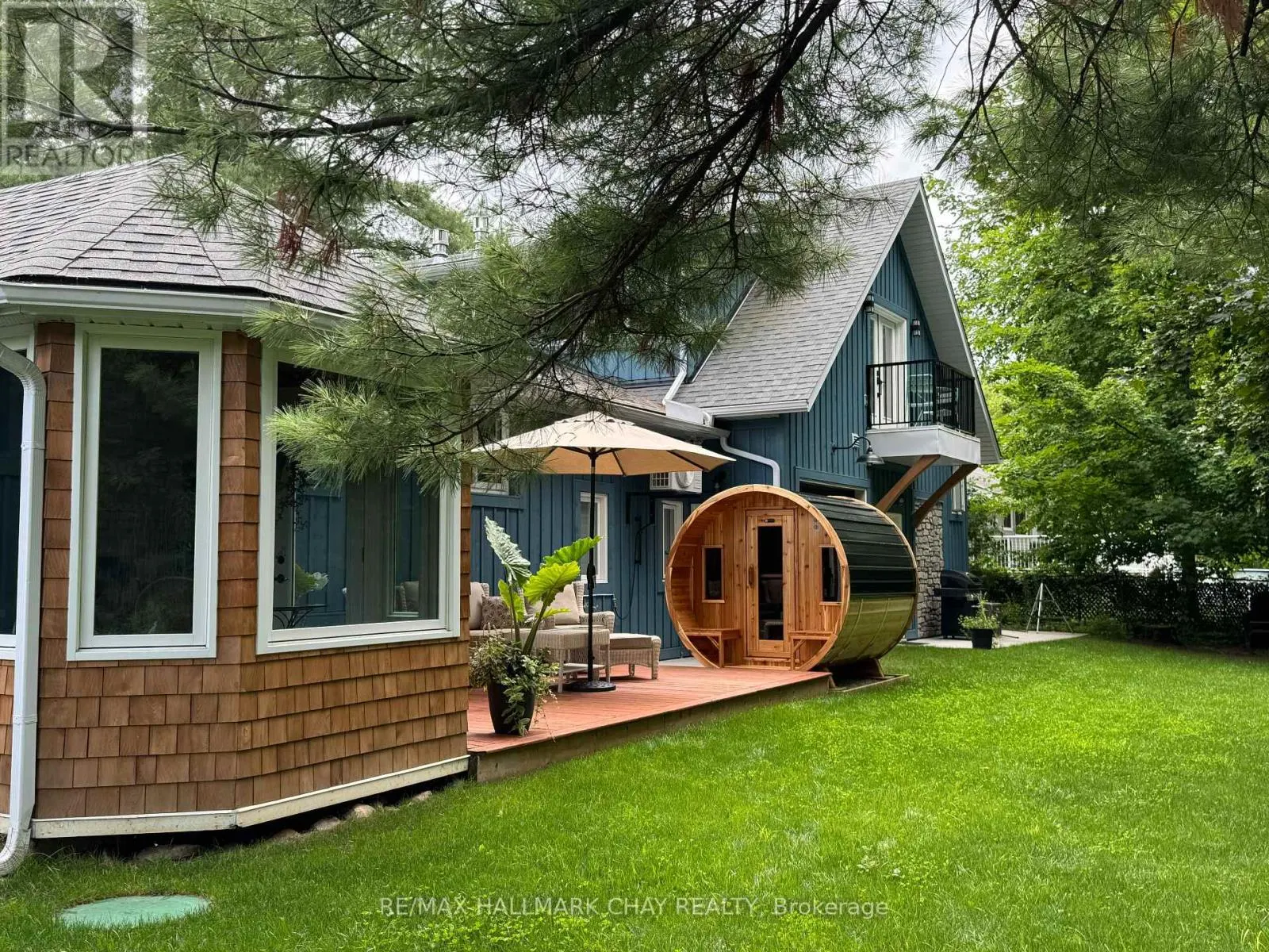 18 LAWRENCE AVENUE