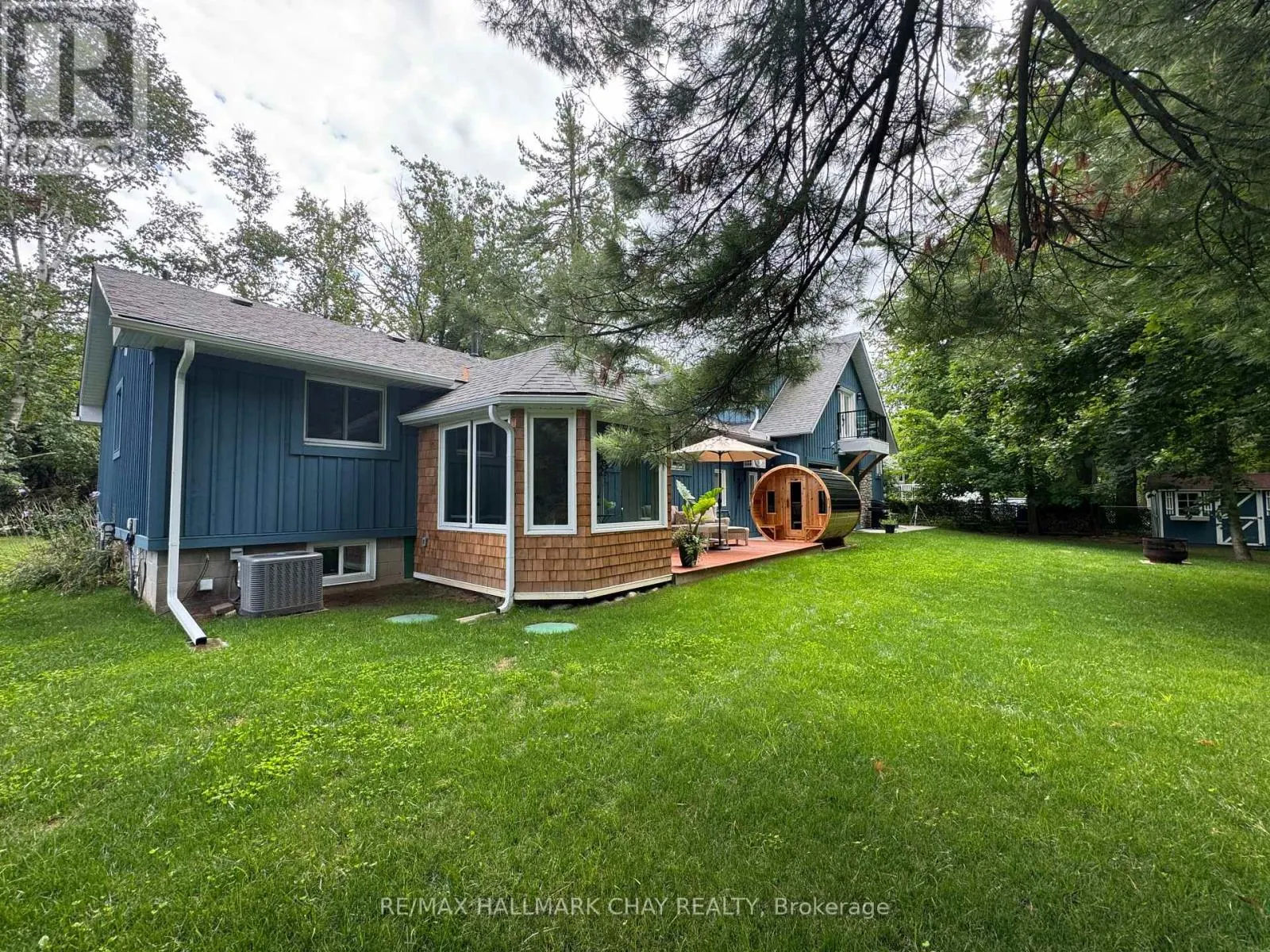 18 LAWRENCE AVENUE