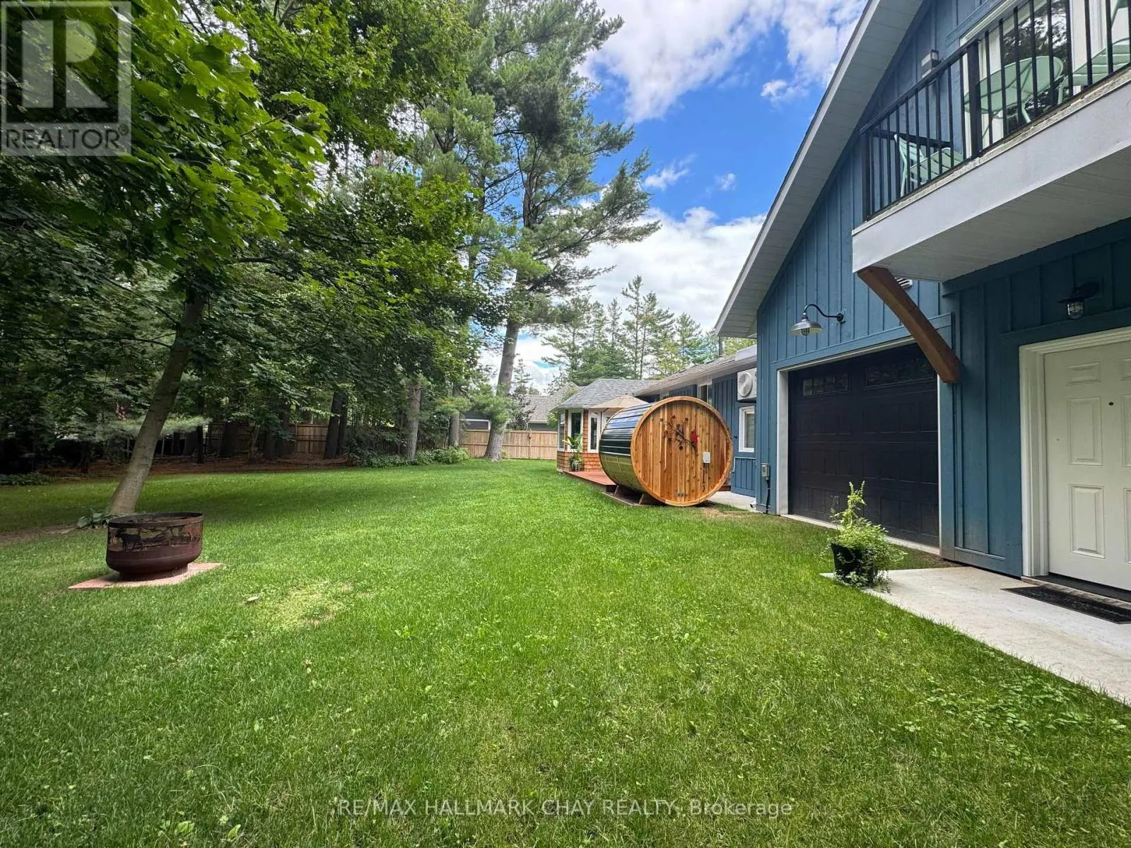 18 LAWRENCE AVENUE