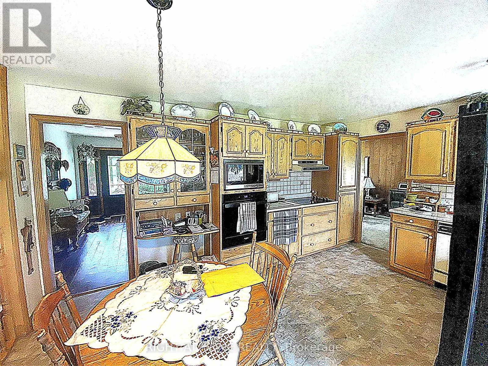 978 15/16 SIDE ROAD E