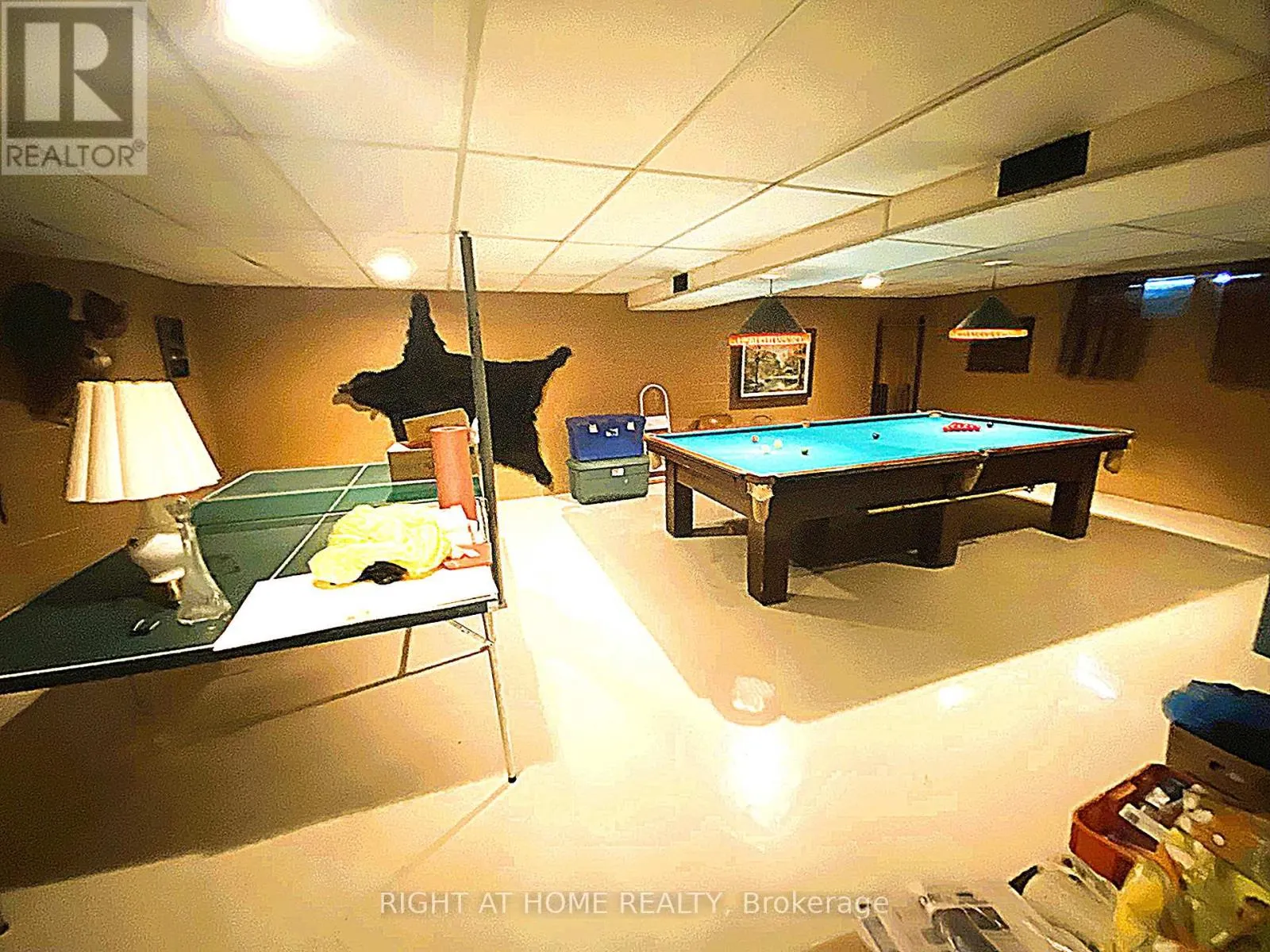 978 15/16 SIDE ROAD E