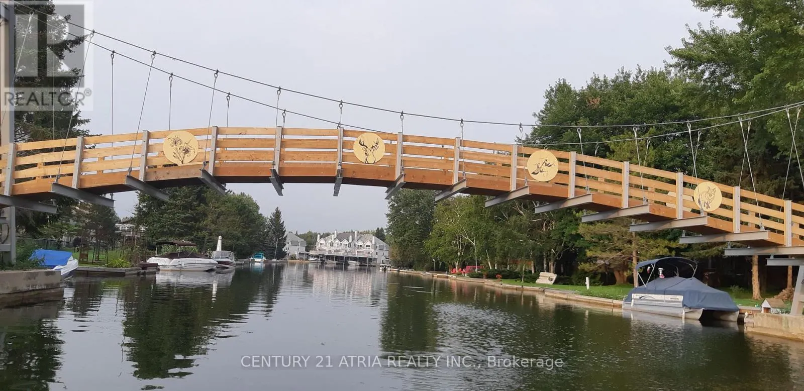 24 - 4 PARADISE BOULEVARD