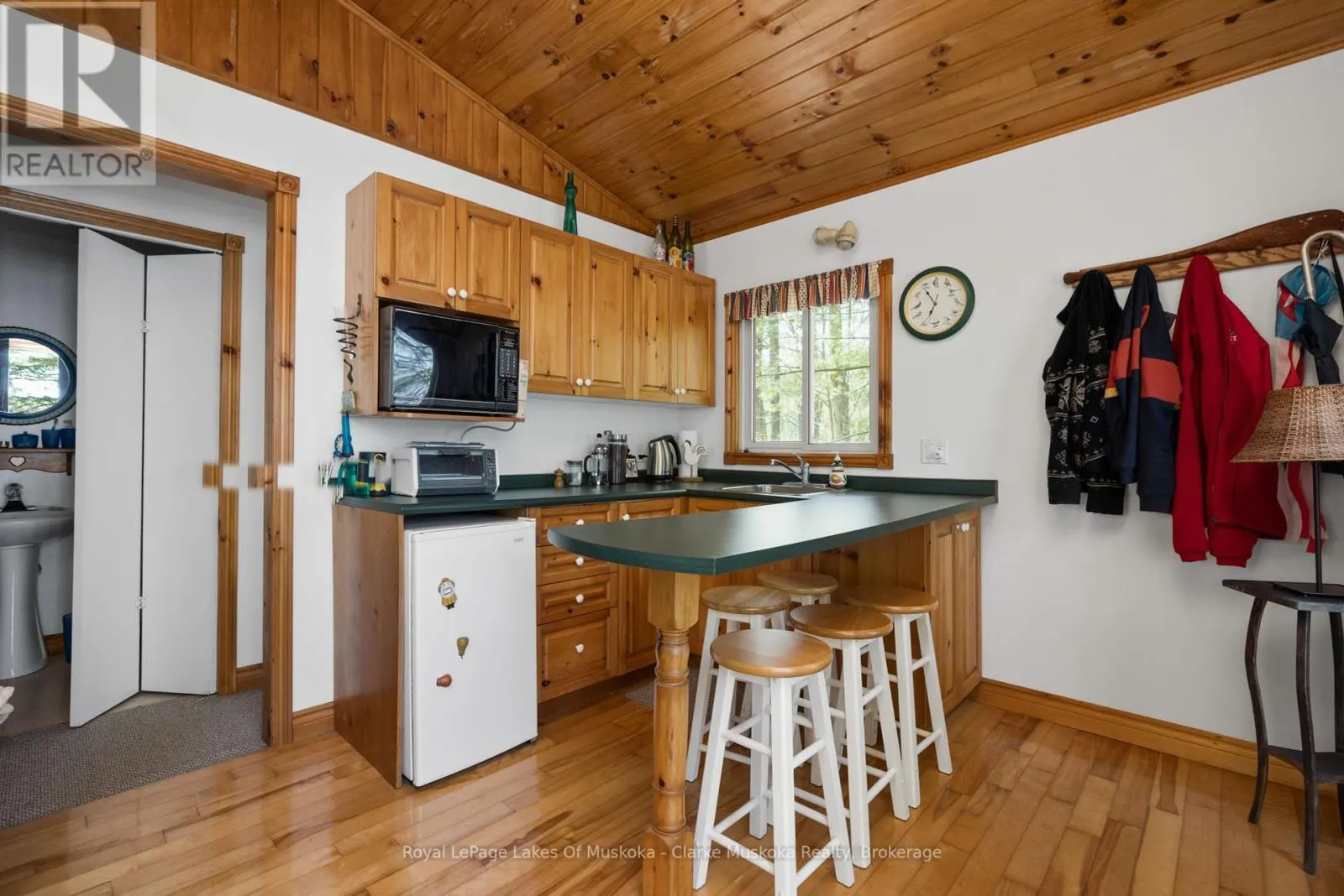 185 WOODLAND TRAIL