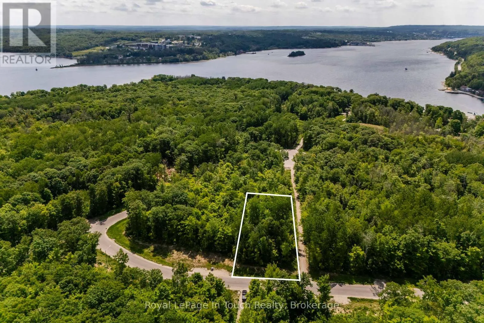 LOT 41 EXPLORERS LANDING