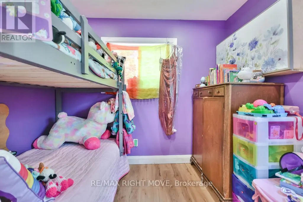 6896 PENTLAND LANE