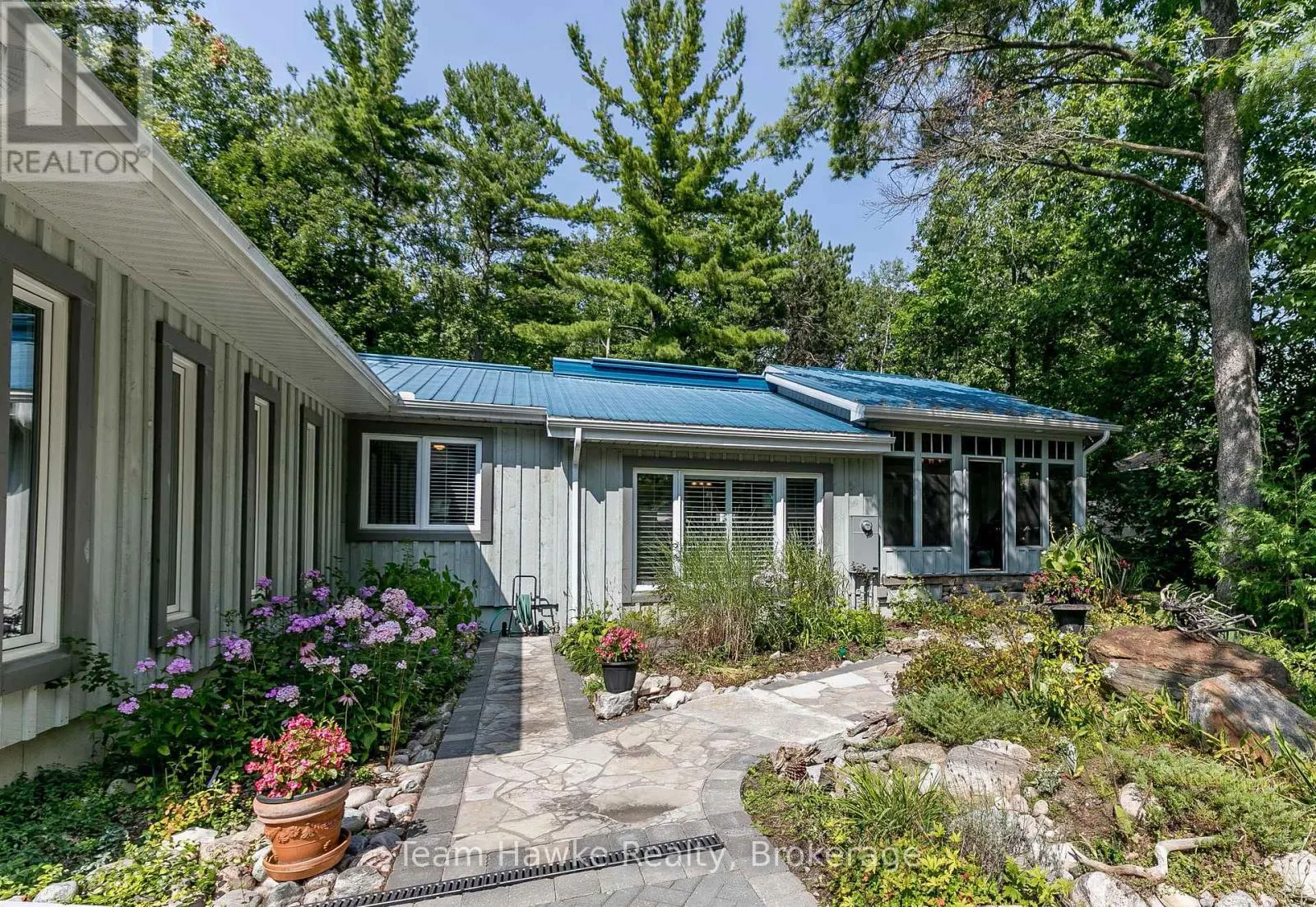 36 ROSEMARY DRIVE