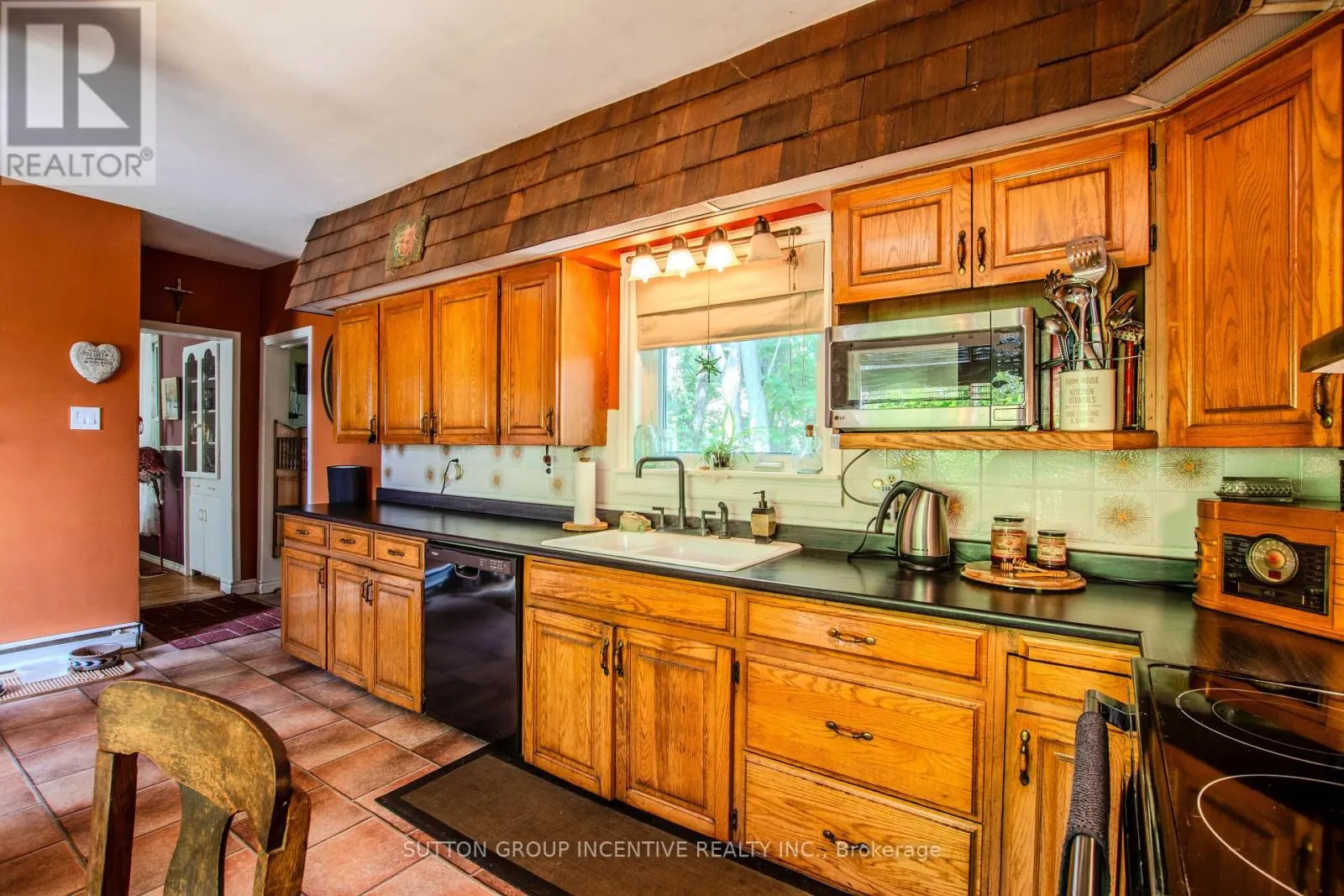 338 GLOUCESTER STREET