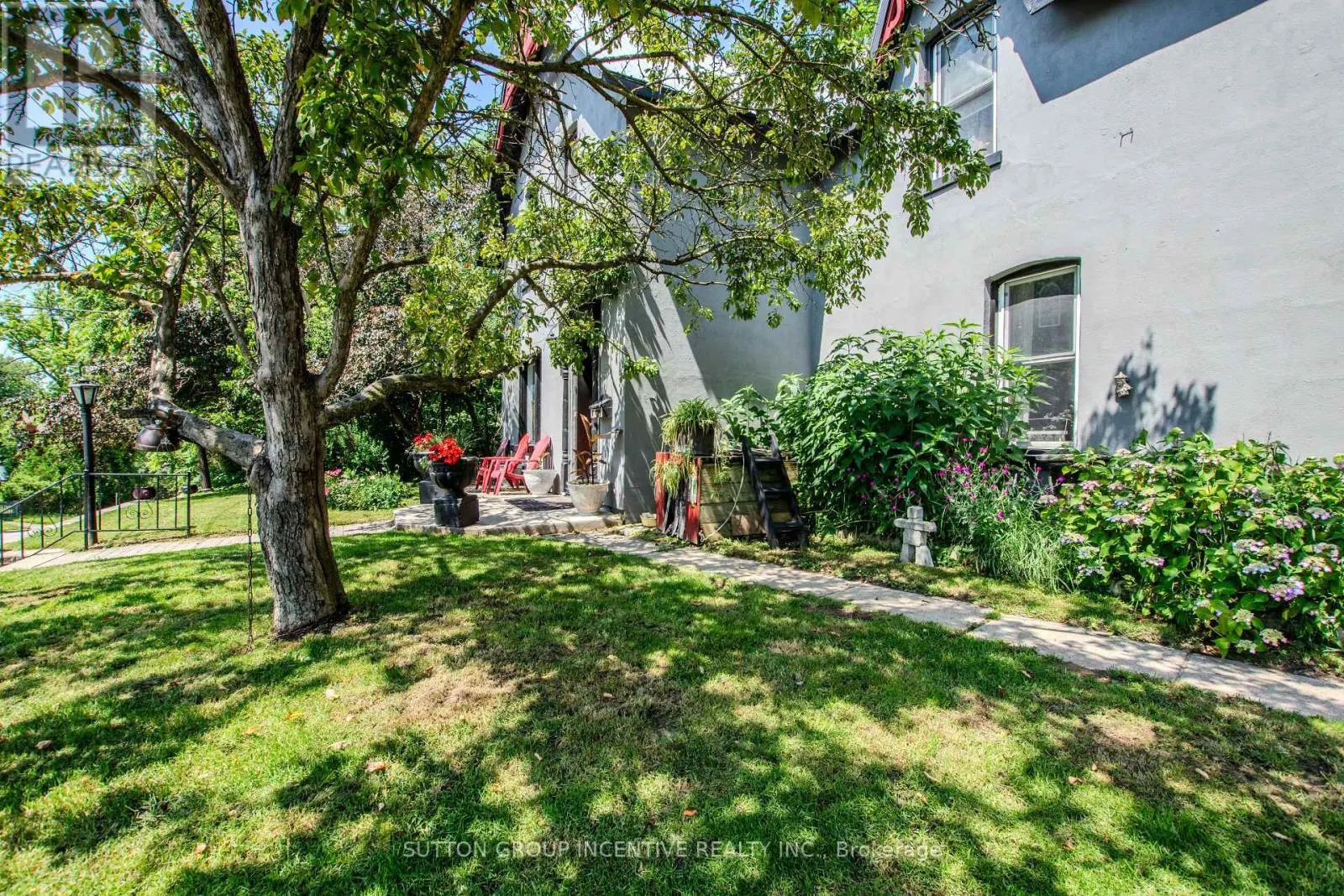 338 GLOUCESTER STREET