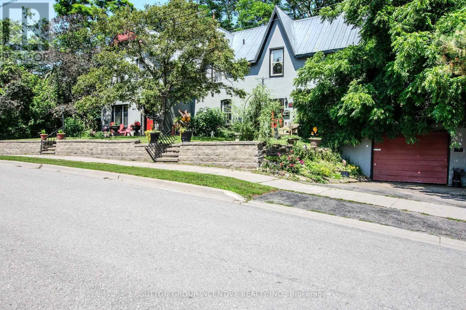 338 GLOUCESTER STREET