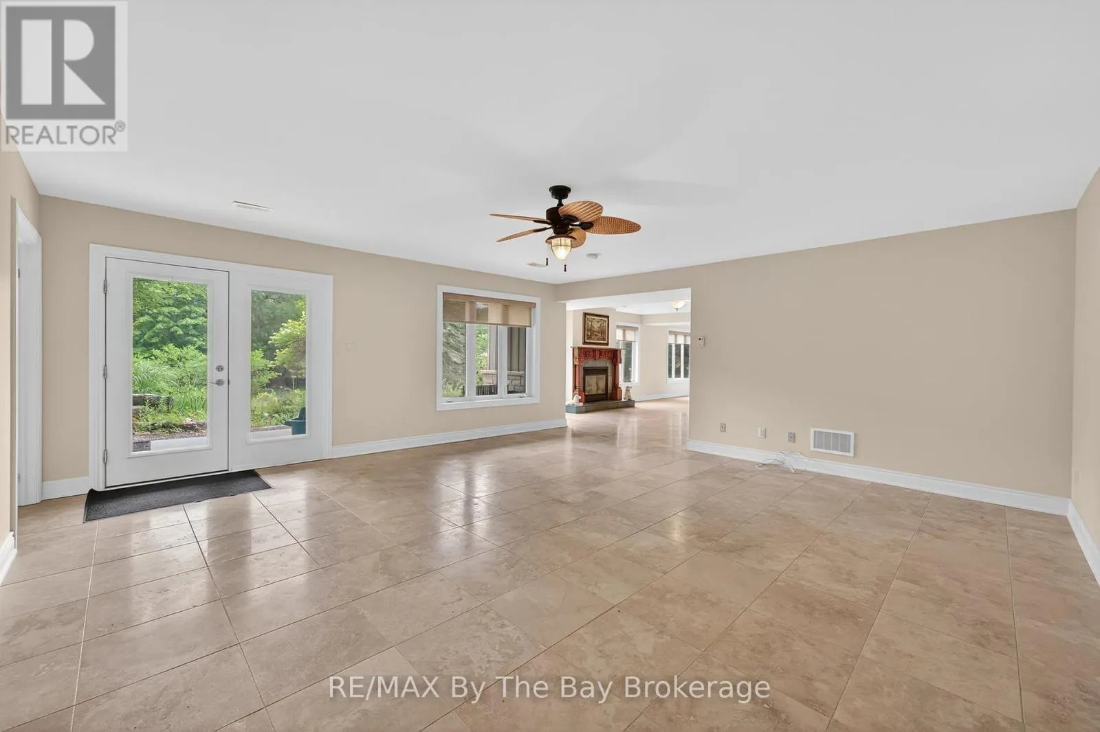 19 OAK LEA BOULEVARD