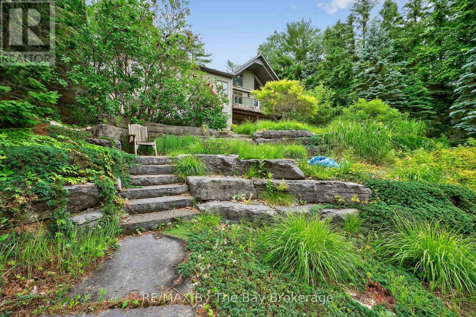 19 OAK LEA BOULEVARD