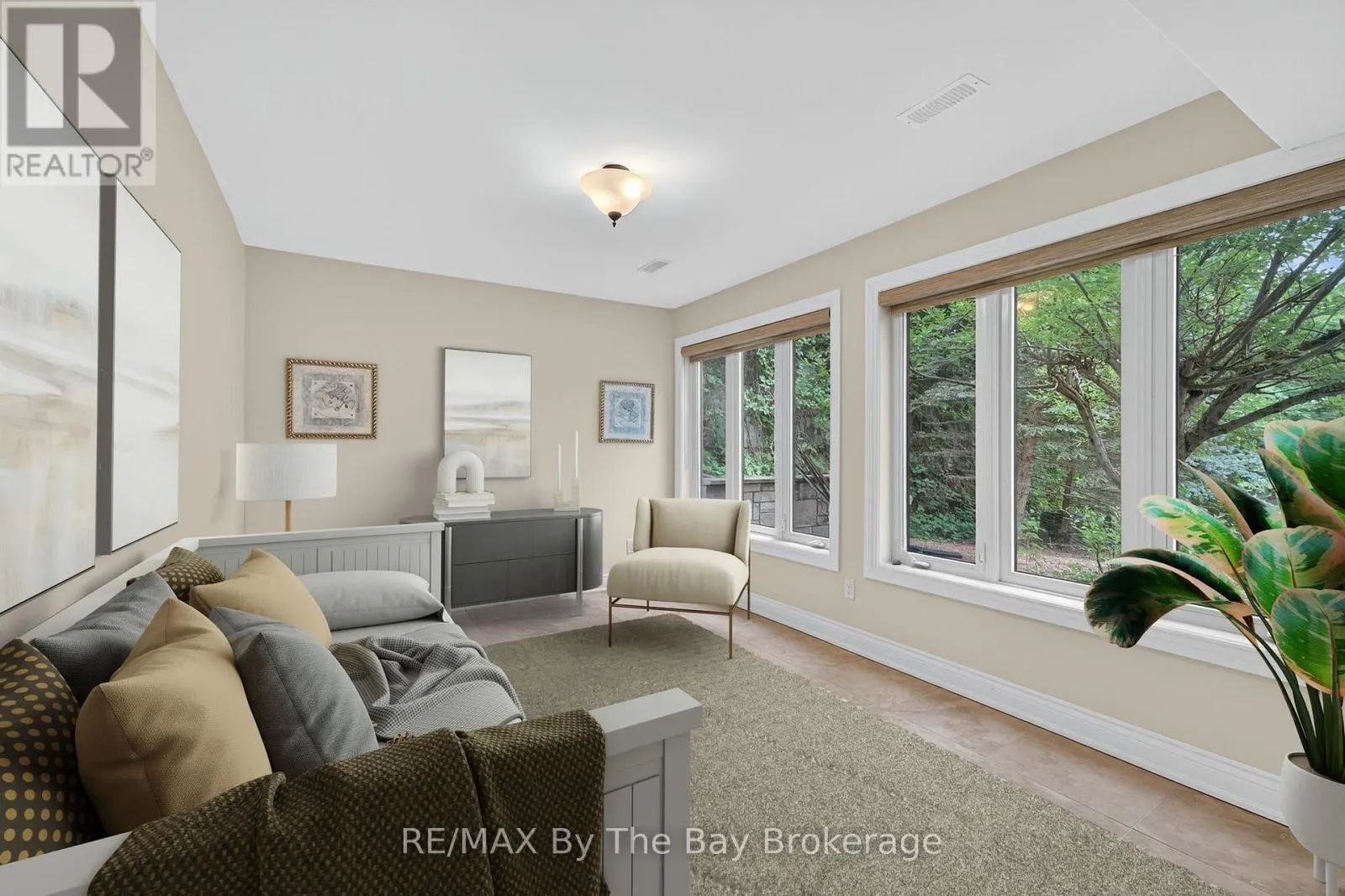 19 OAK LEA BOULEVARD