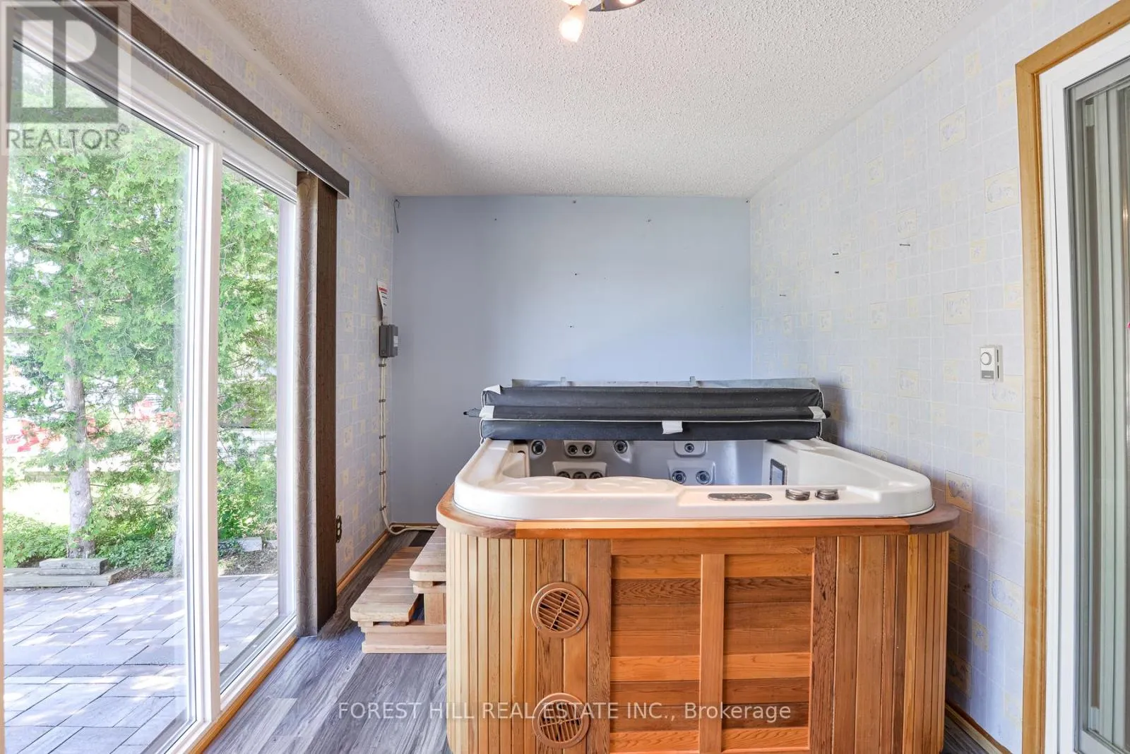 35 OLD INDIAN TRAIL