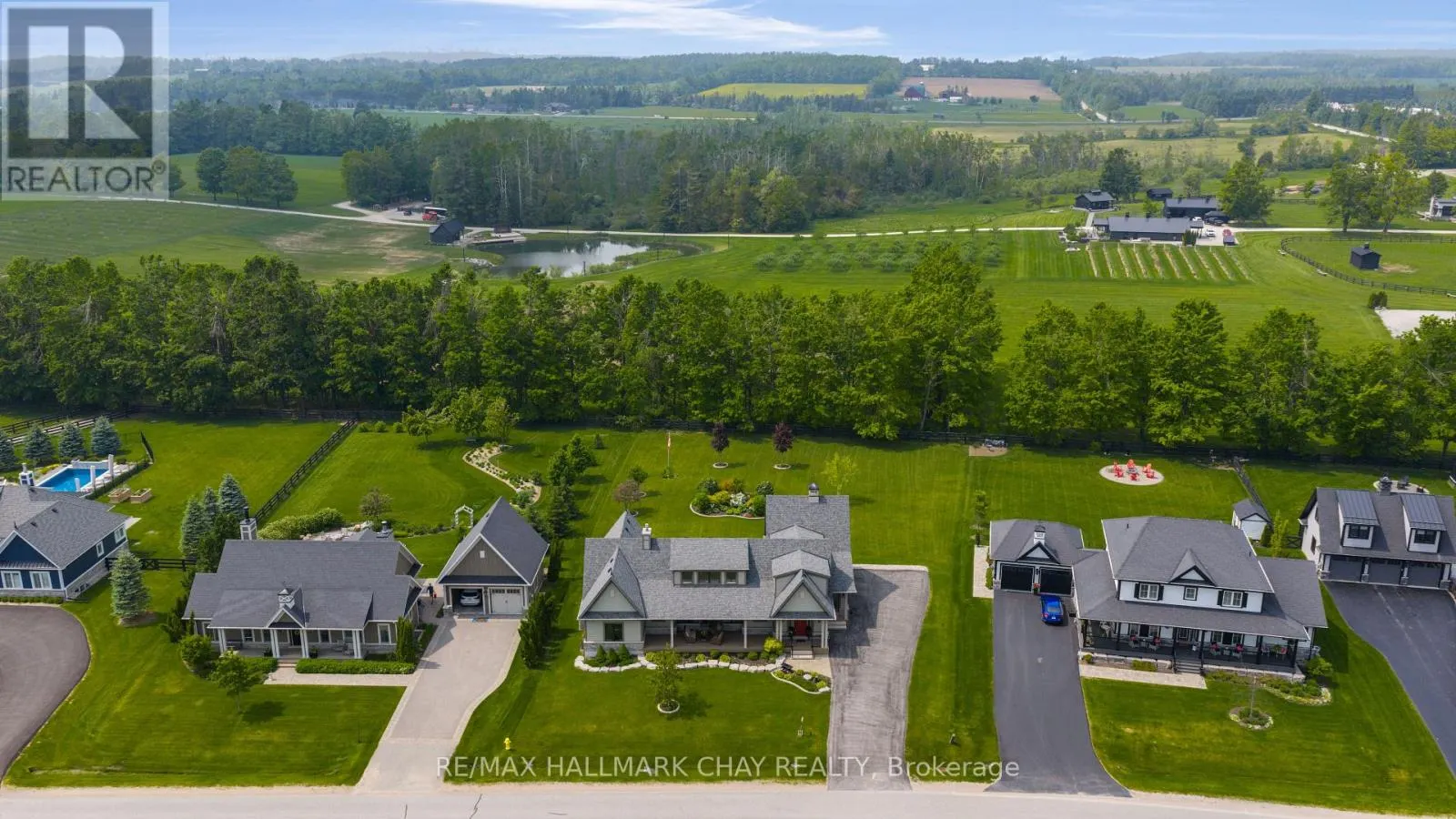 14 GEORGIAN GRANDE DRIVE