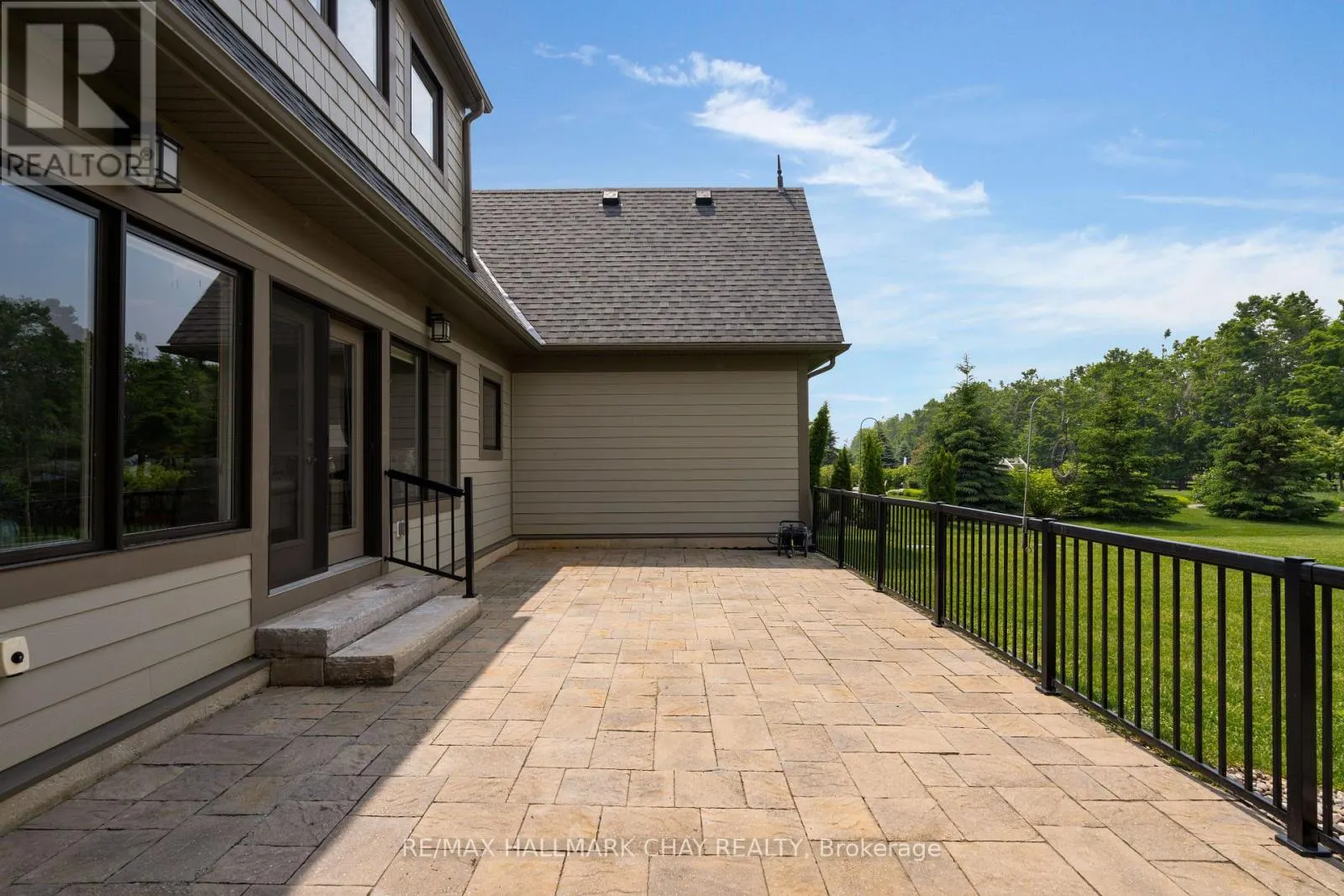 14 GEORGIAN GRANDE DRIVE