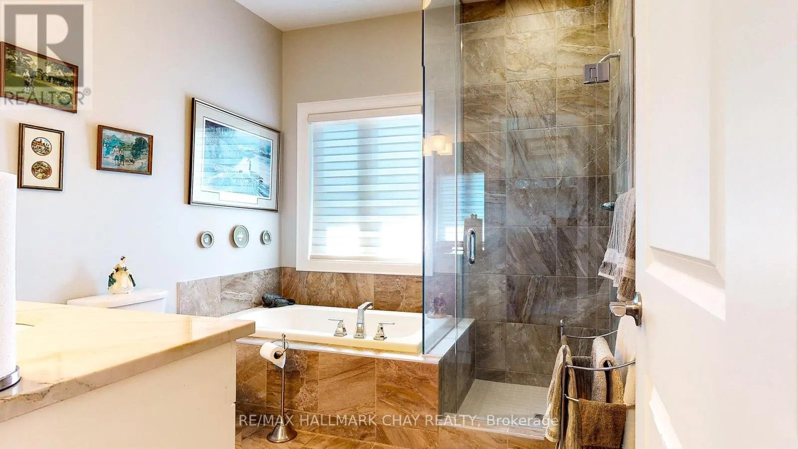 14 GEORGIAN GRANDE DRIVE