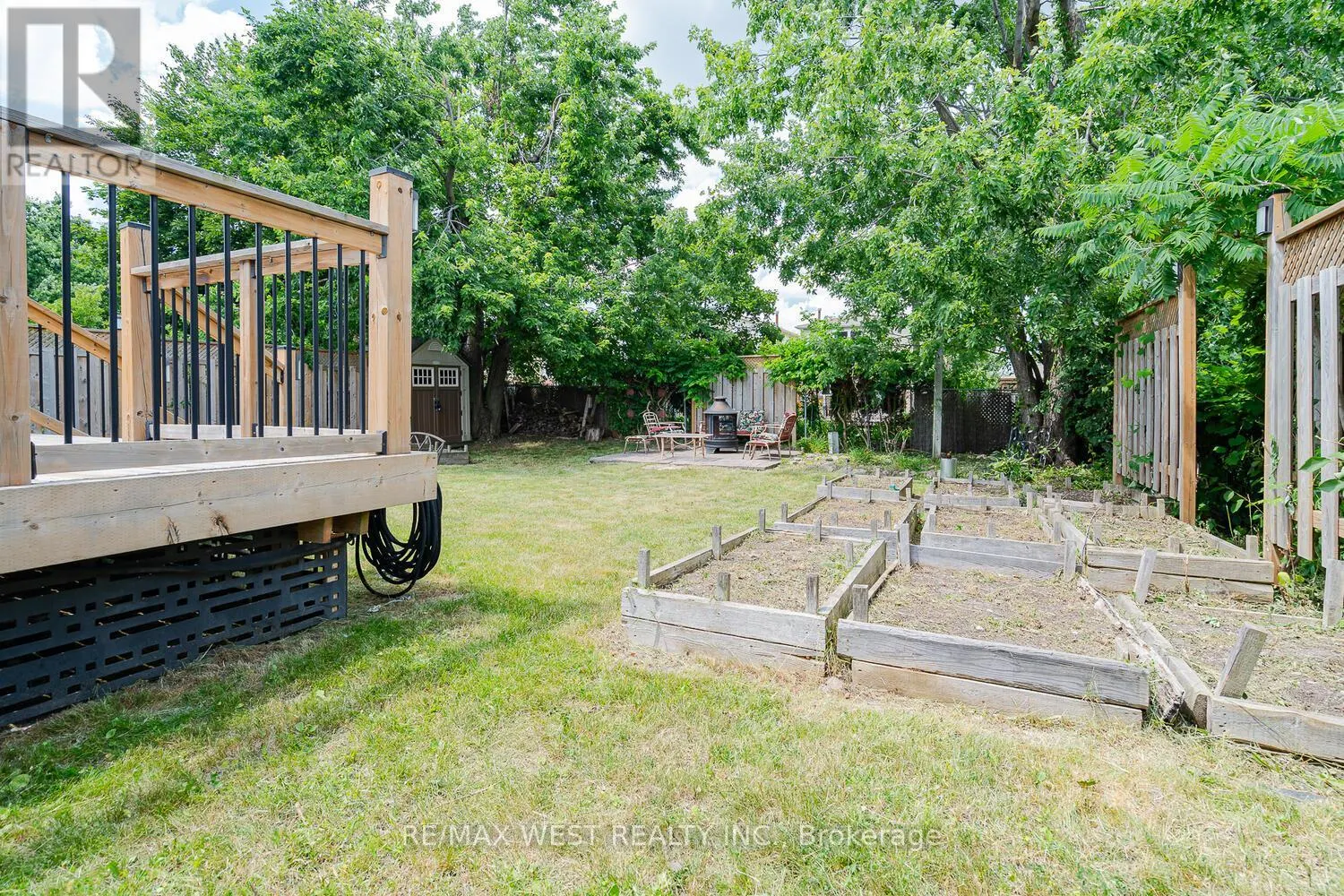 142 CUNDLES ROAD E