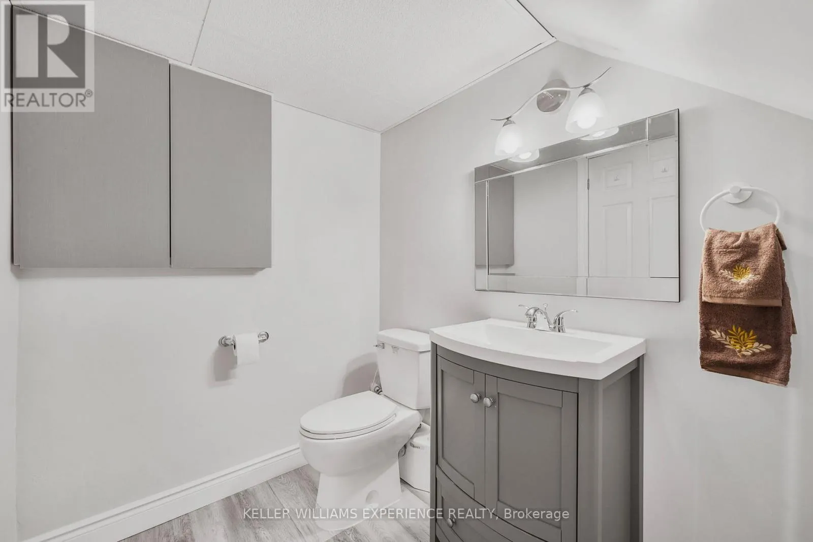 25 LAMERS CRESCENT