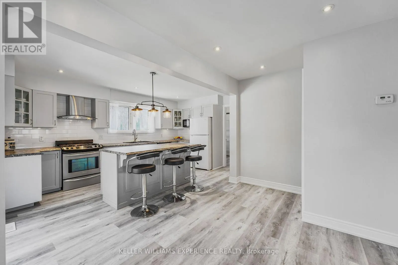 25 LAMERS CRESCENT
