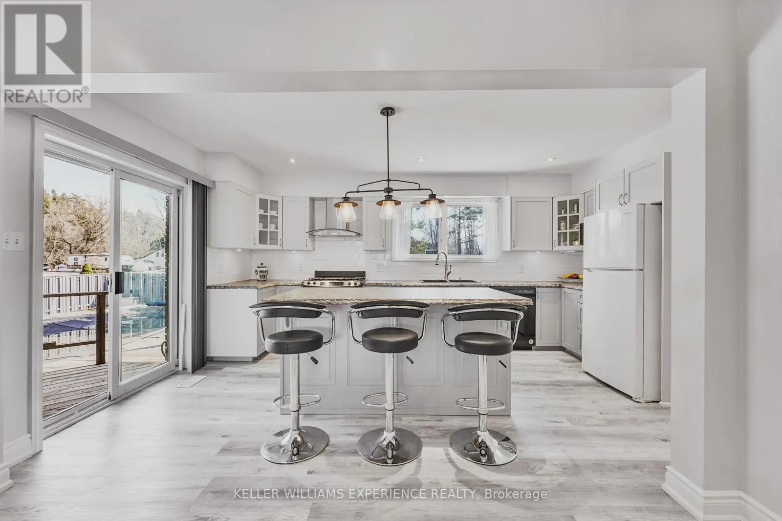 25 LAMERS CRESCENT