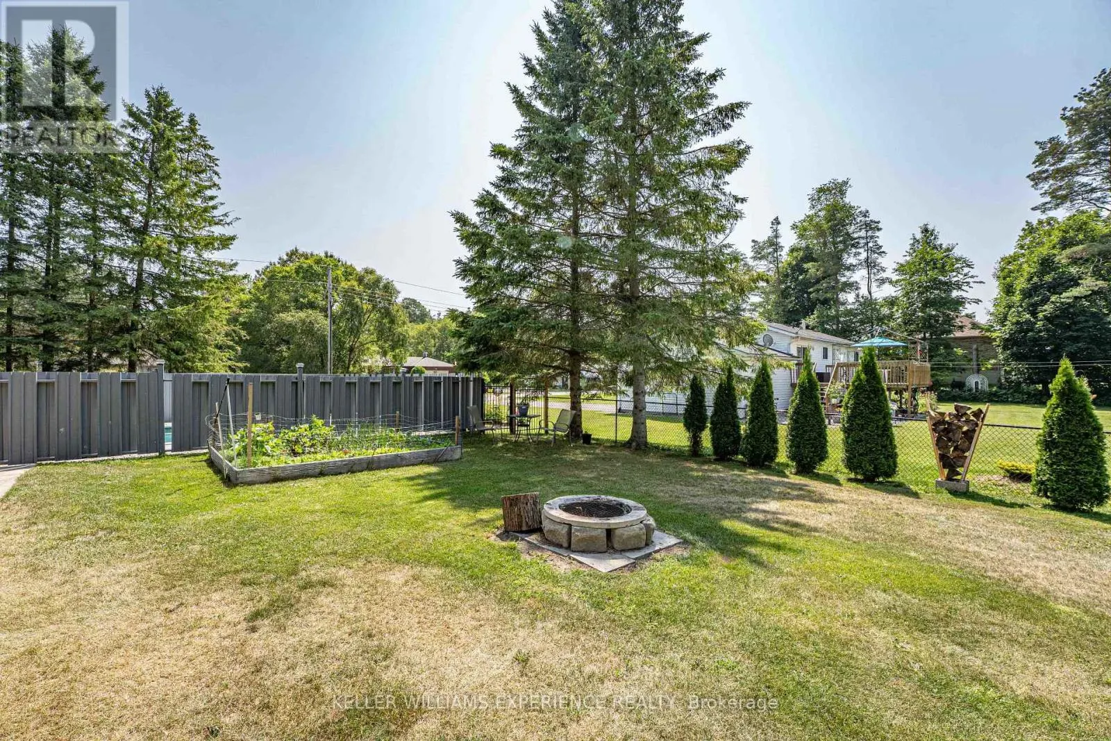 25 LAMERS CRESCENT