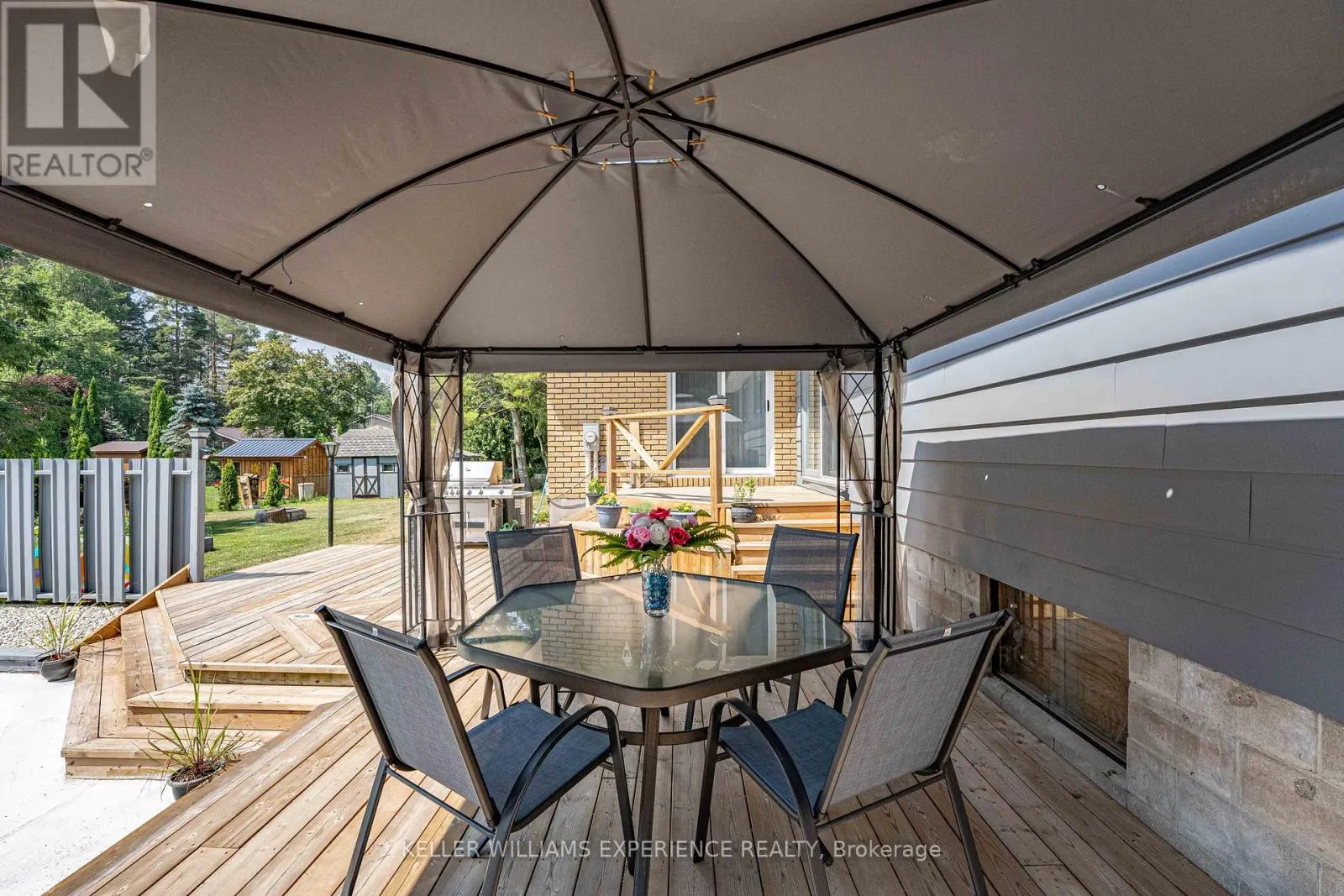25 LAMERS CRESCENT