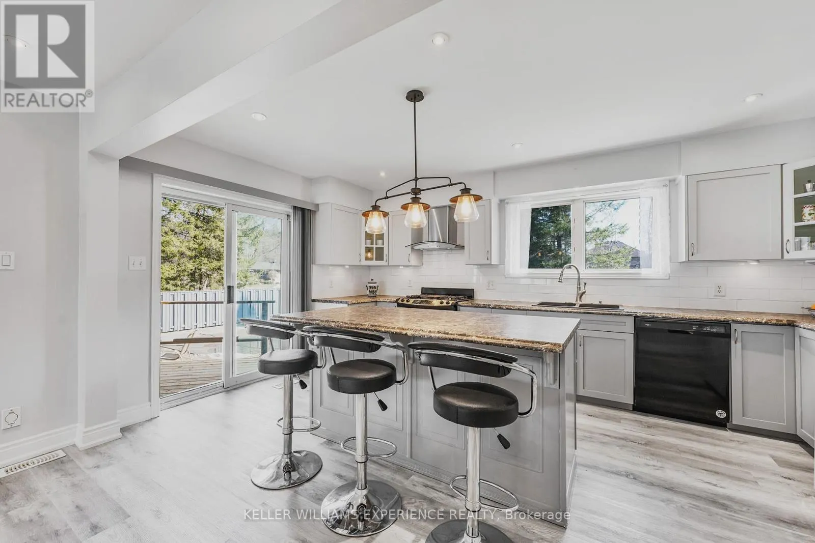 25 LAMERS CRESCENT