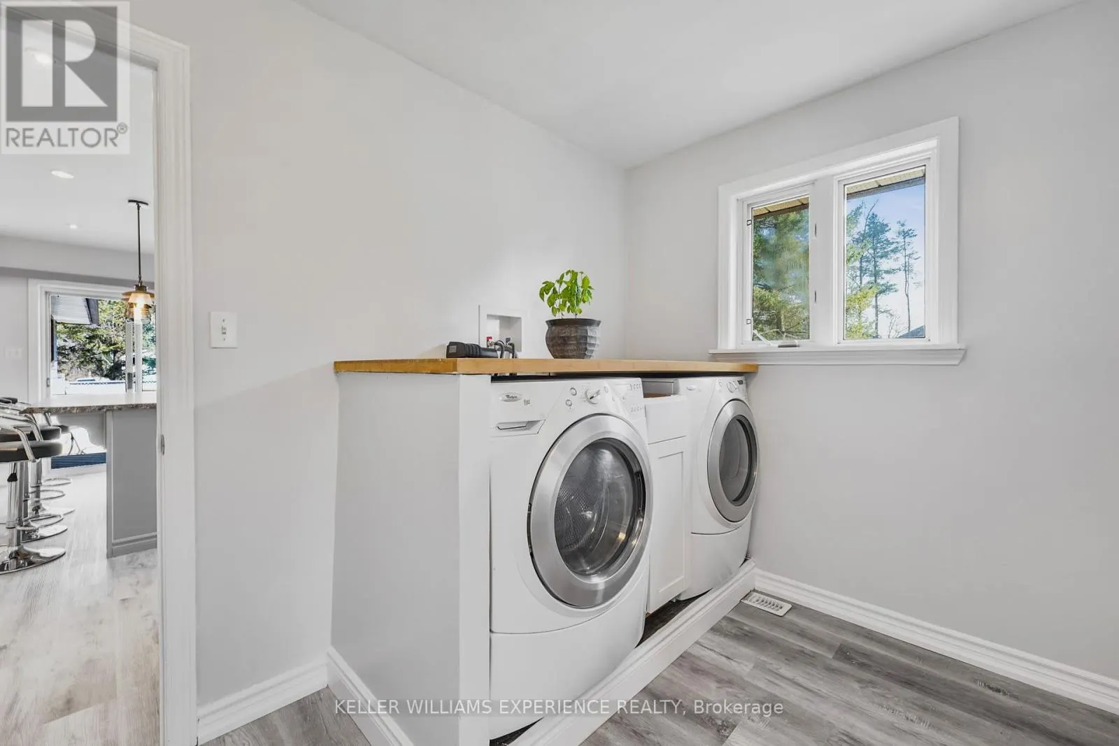 25 LAMERS CRESCENT