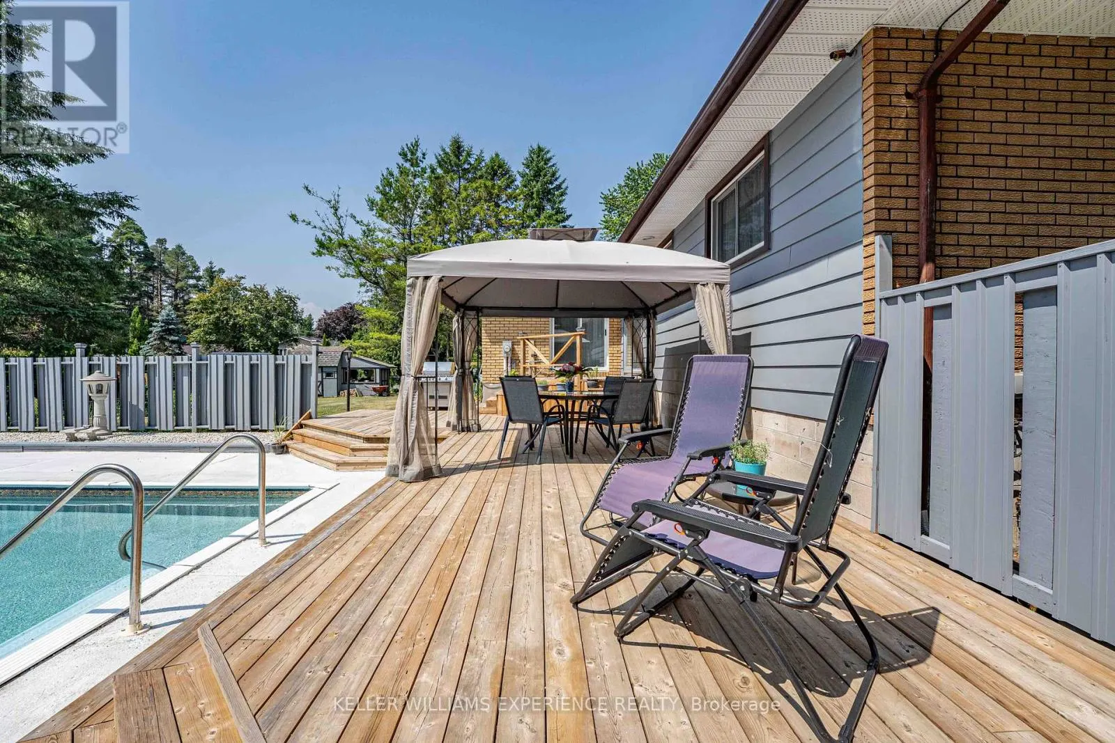 25 LAMERS CRESCENT