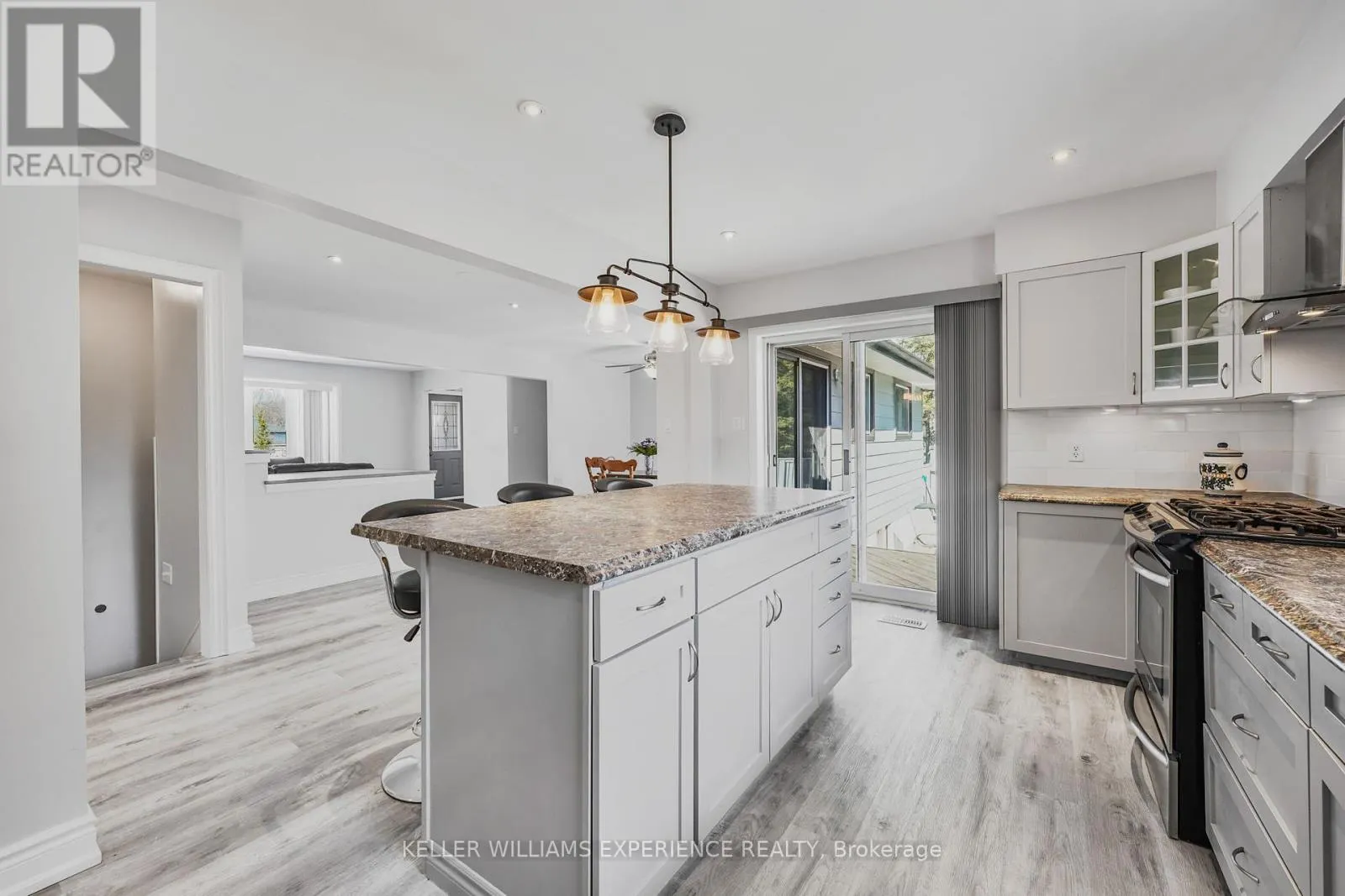 25 LAMERS CRESCENT