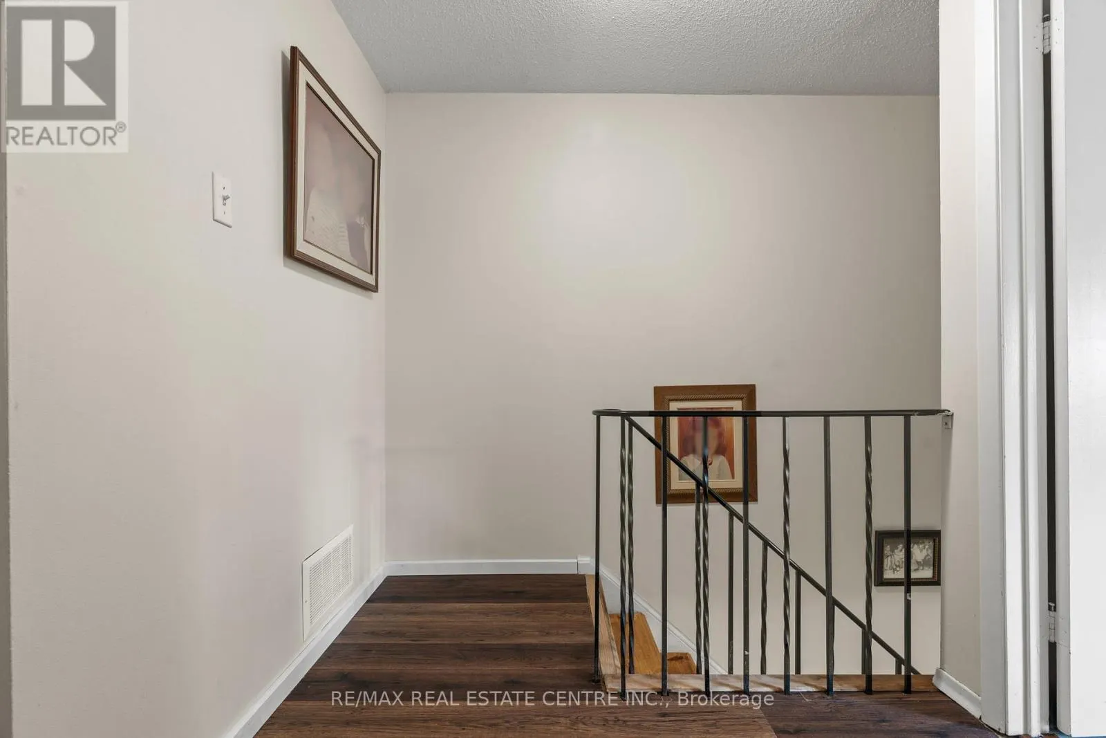 77 - 778 WILLIAM STREET E