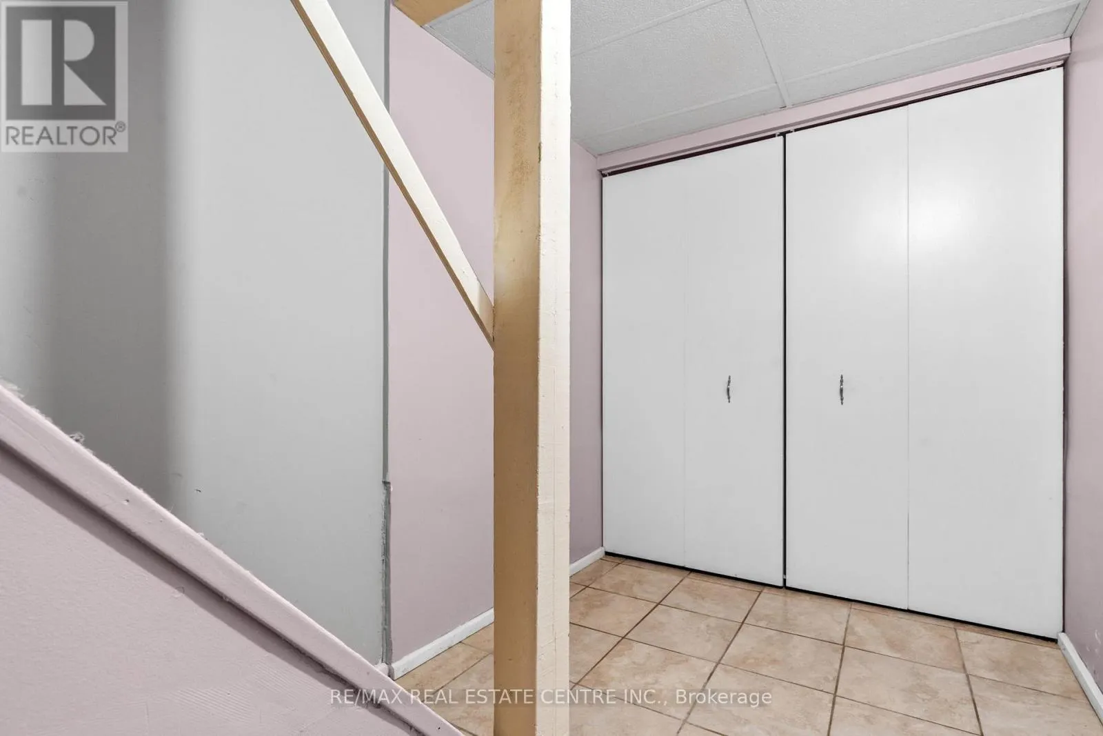 77 - 778 WILLIAM STREET E